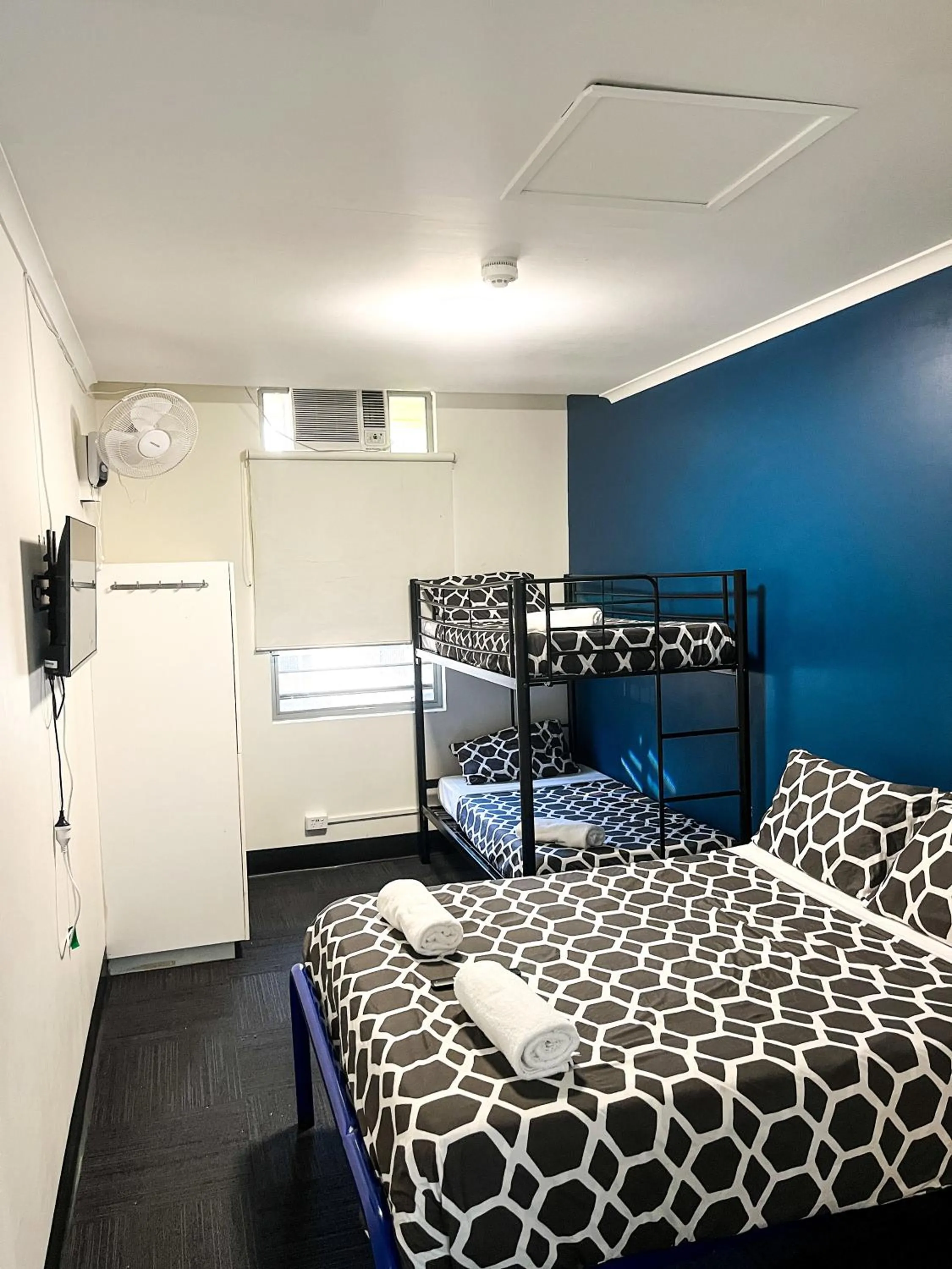 Private Four Share with Bathroom in MOM Darwin