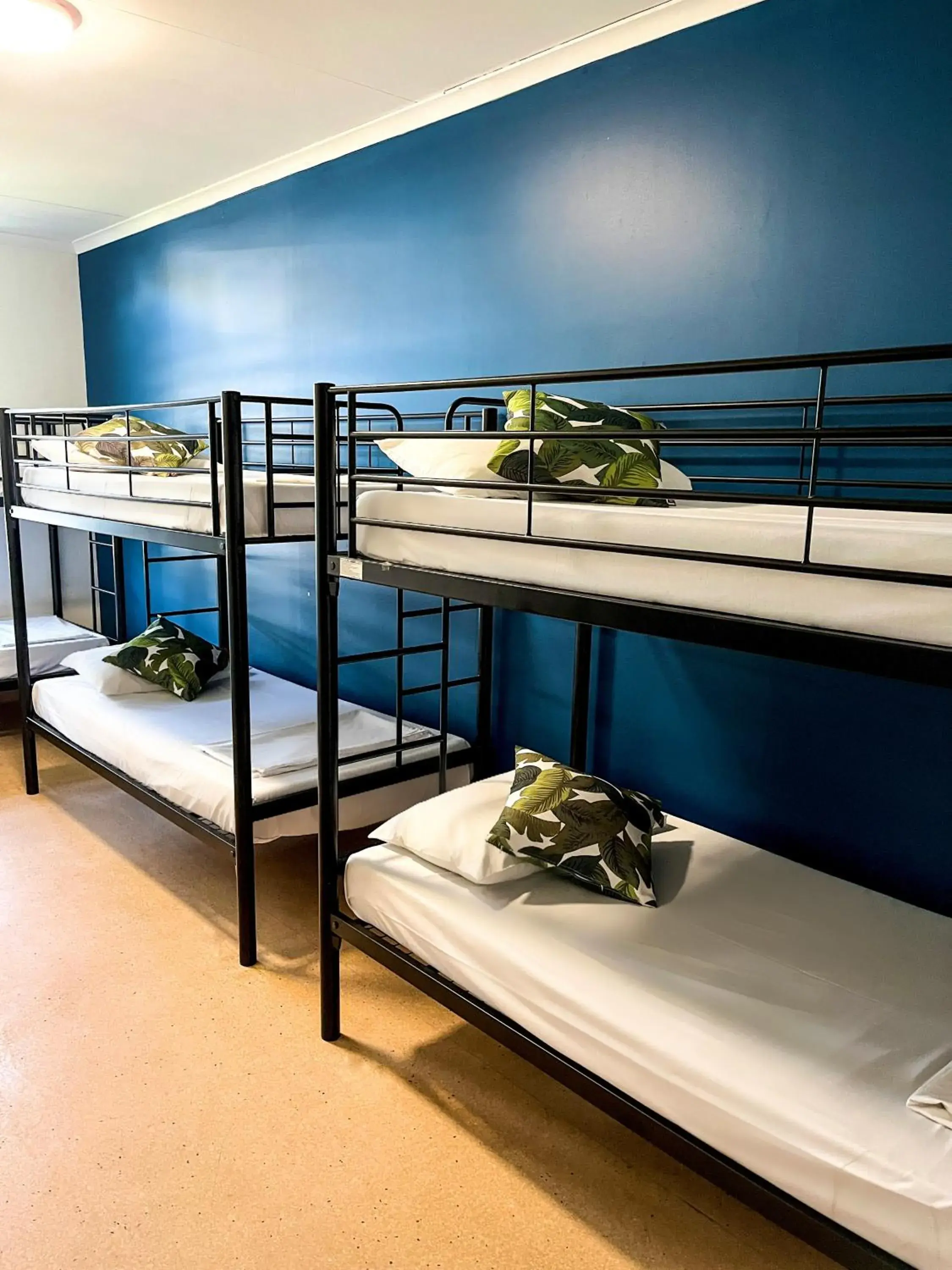 6-Bed Mixed Dormitory Room - adults only in MOM Darwin 6-Bed Mixed Dormitory Room - adults only in MOM Darwin