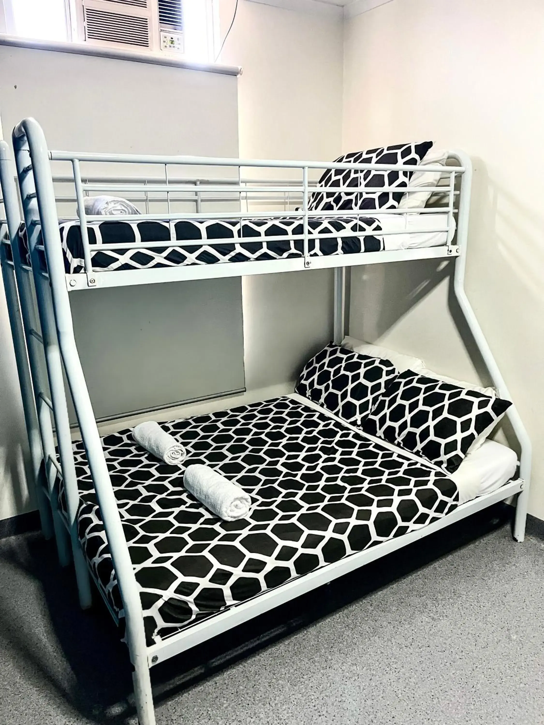 Double or Twin Room with Shared Bathroom - adults only in MOM Darwin Double or Twin Room with Shared Bathroom - adults only in MOM Darwin