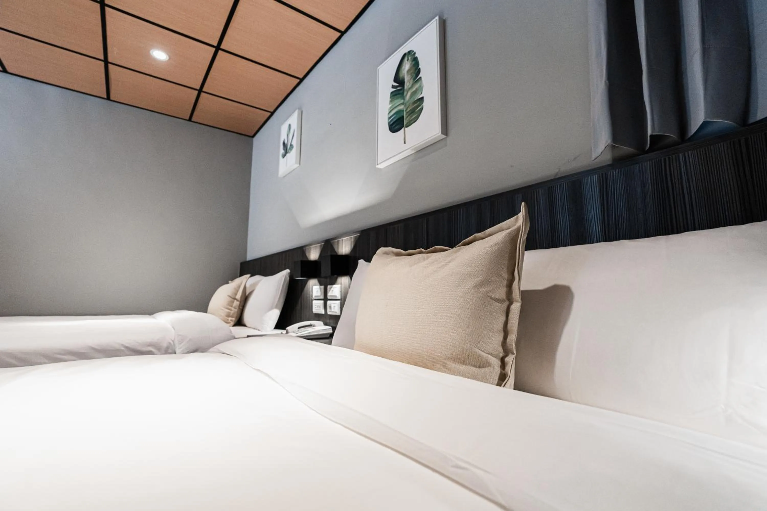 Photo of the whole room, Bed in ZZINN,penghu