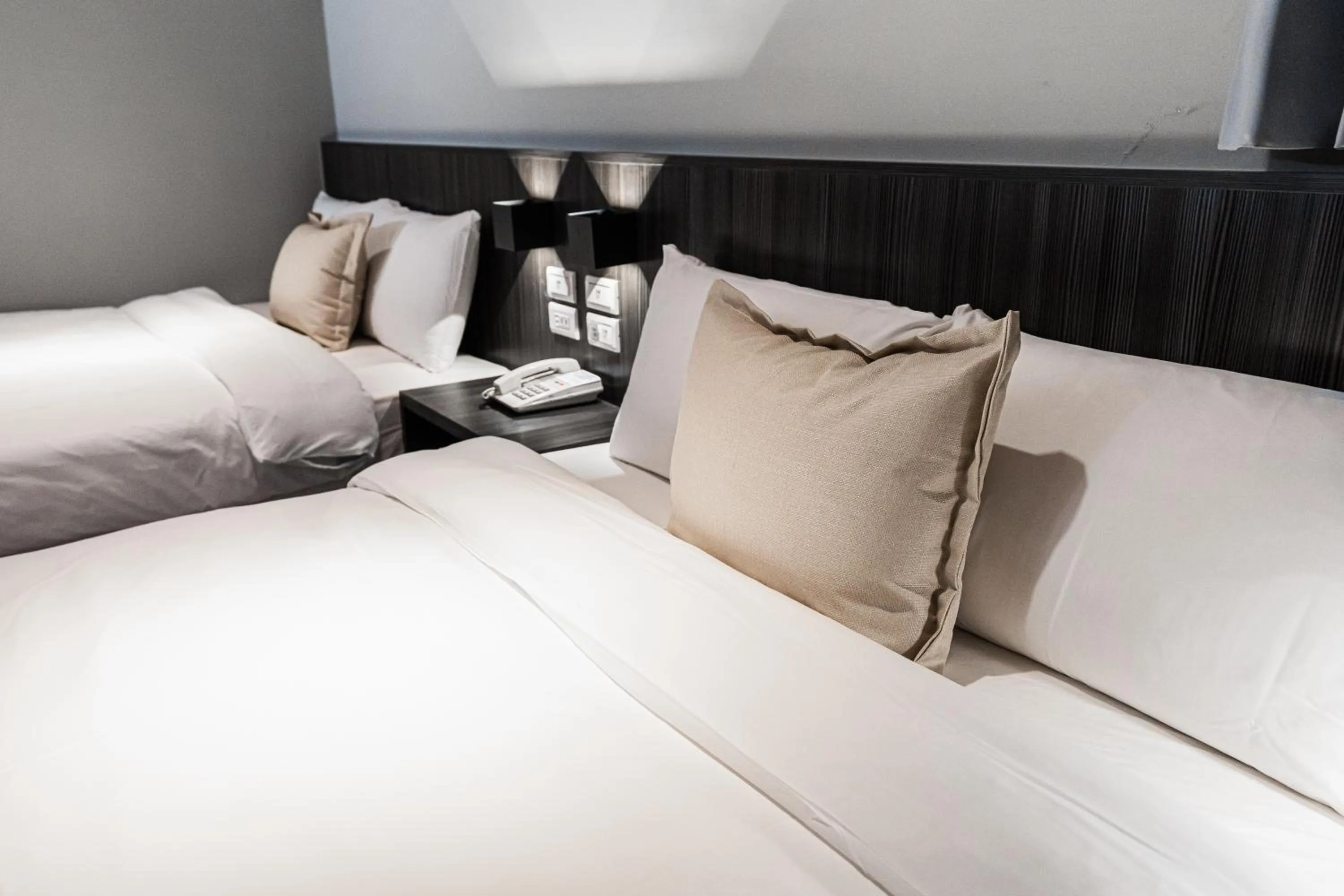 Photo of the whole room, Bed in ZZINN,penghu