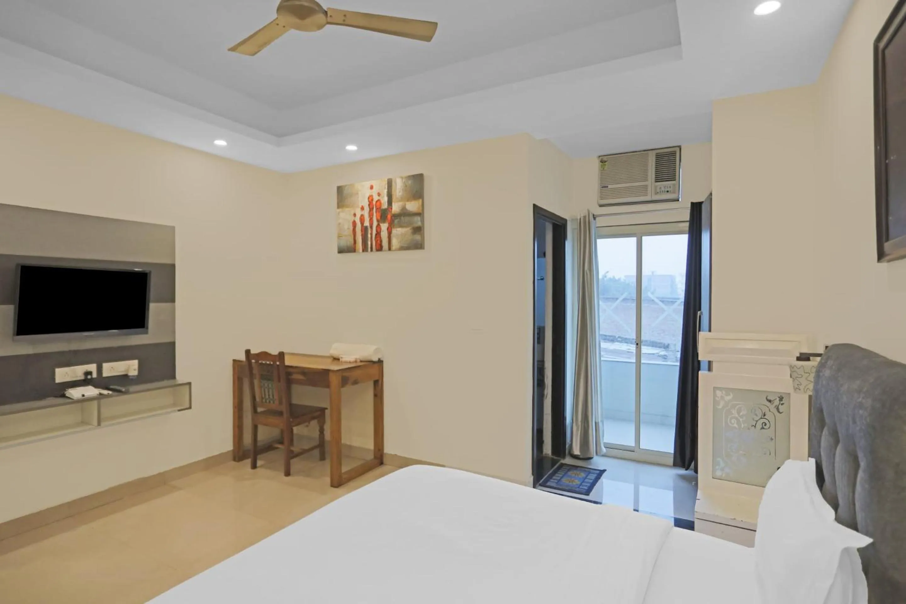 Bedroom, Bed in Hotel O Heart Beat Hotel