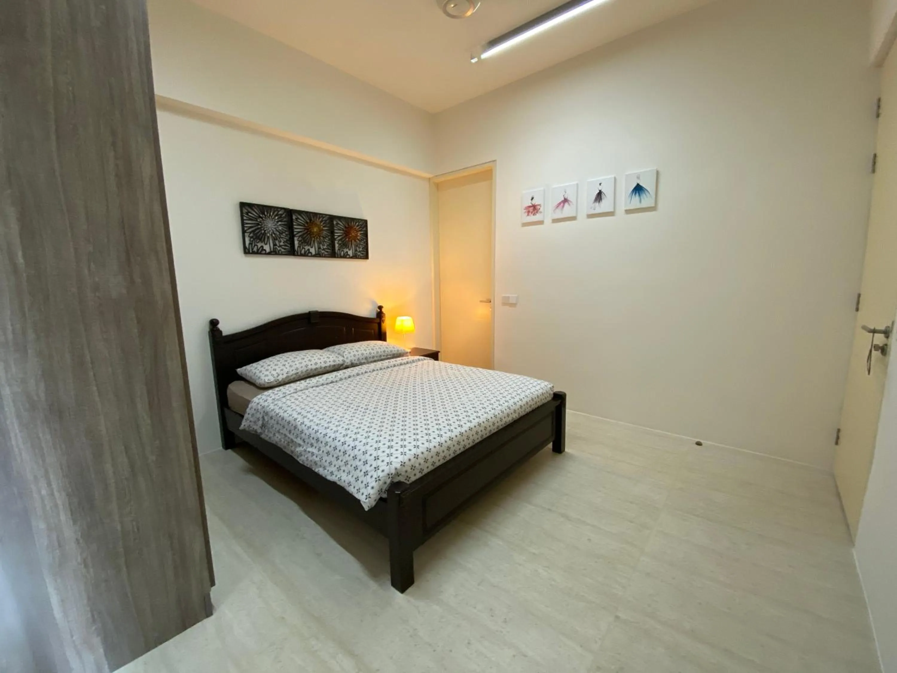 Bed in By The Sea Cozy Beachfront Home, Batu Ferringhi