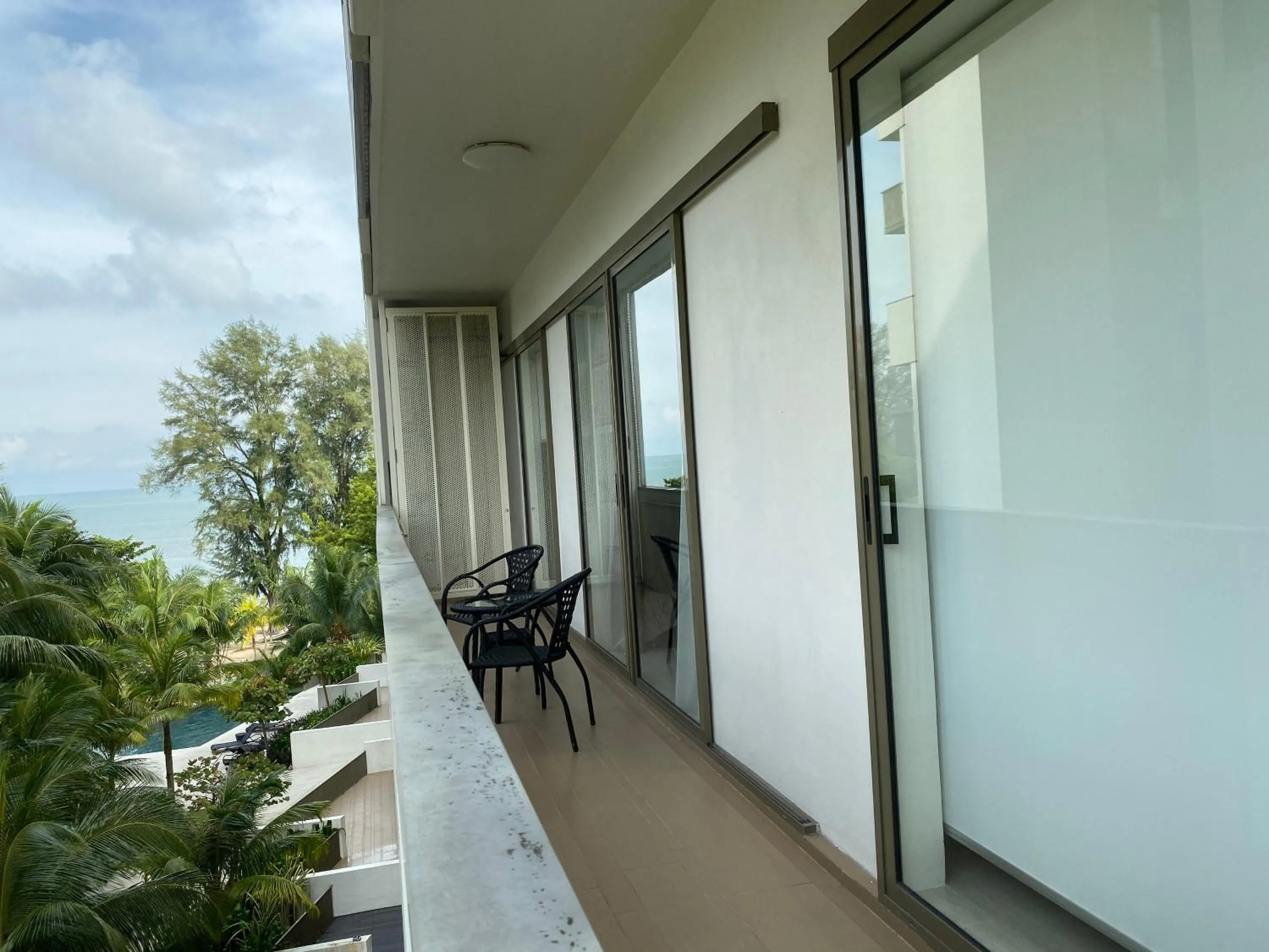 By The Sea Cozy Beachfront Home, Batu Ferringhi