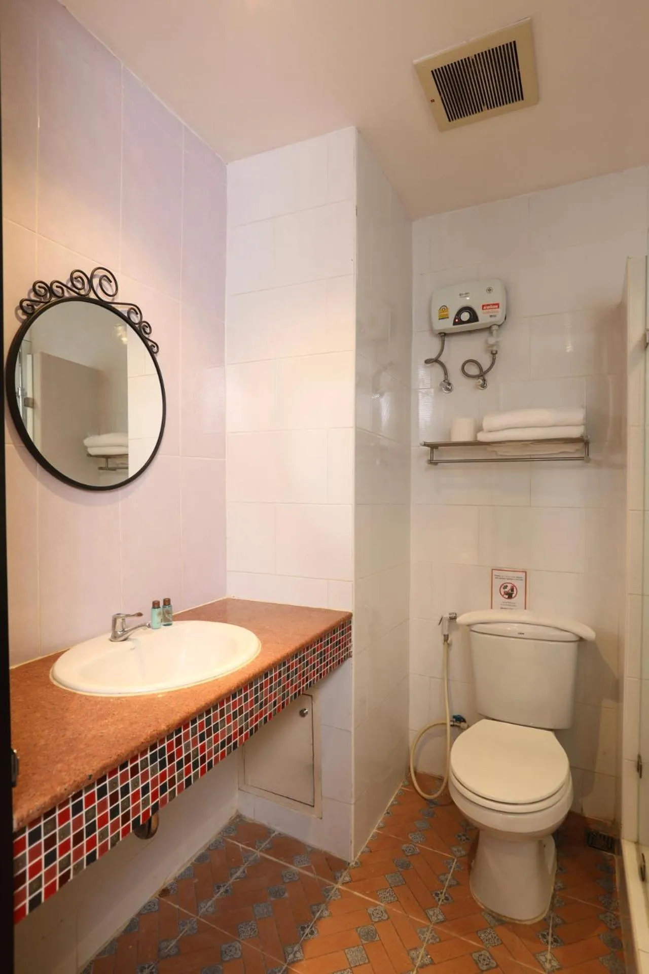 Toilet in Studio F Sukhumvit