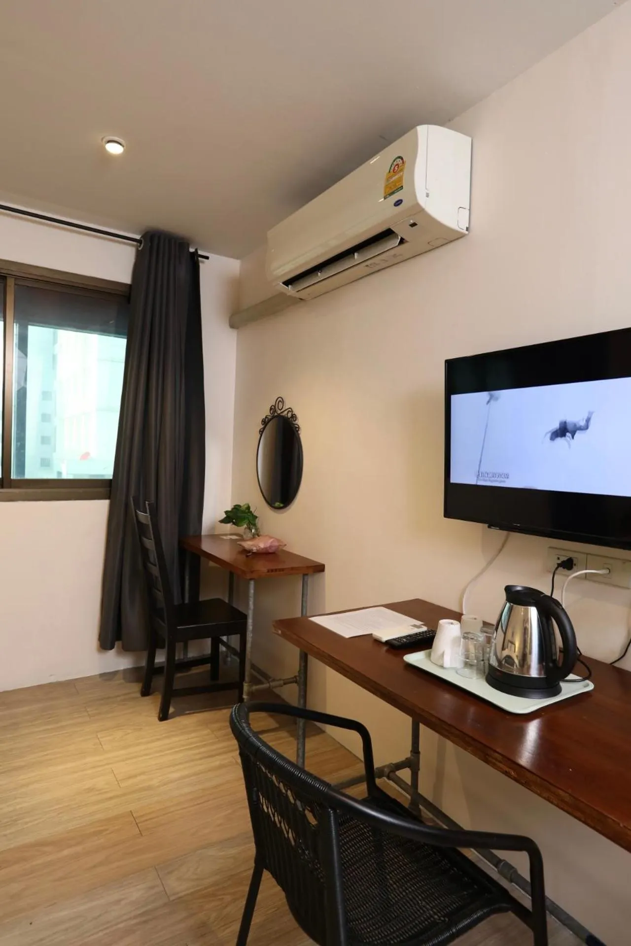 Living room in Studio F Sukhumvit