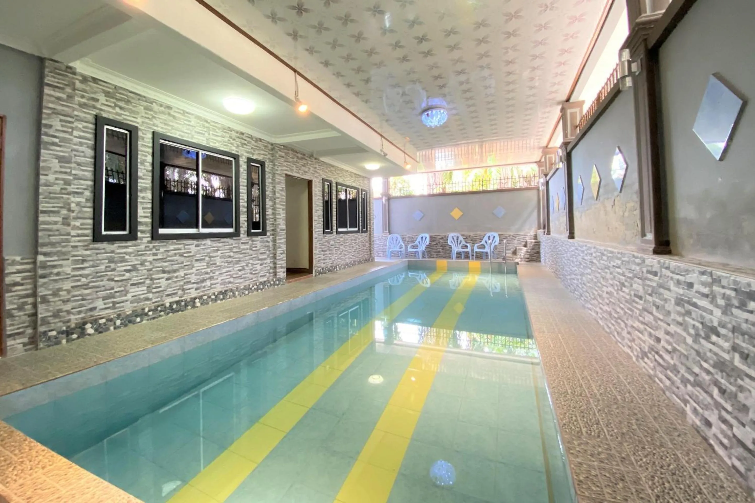 Swimming pool in Hotel O Bayu Sintok Motel