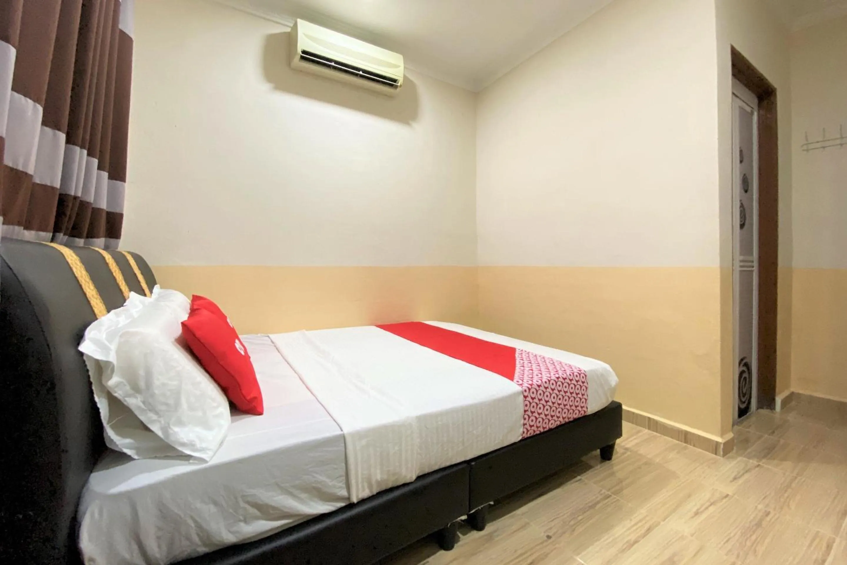 Bedroom, Bed in Hotel O Bayu Sintok Motel