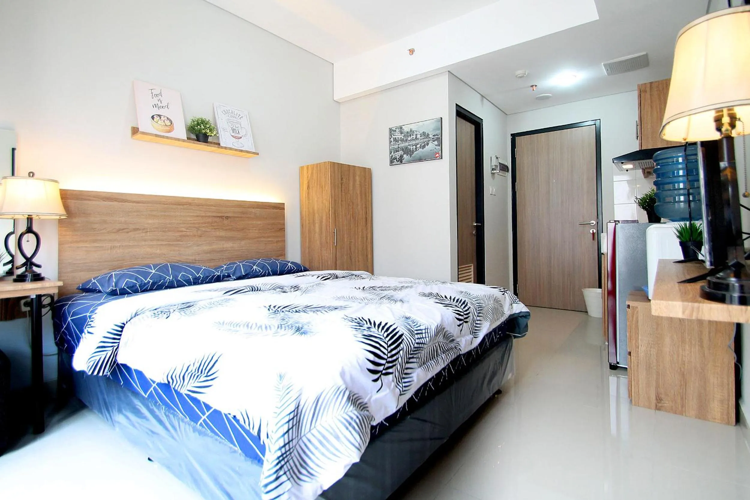 Bed in Apartemen Monroe Jababeka Cikarang Bekasi by Aparian