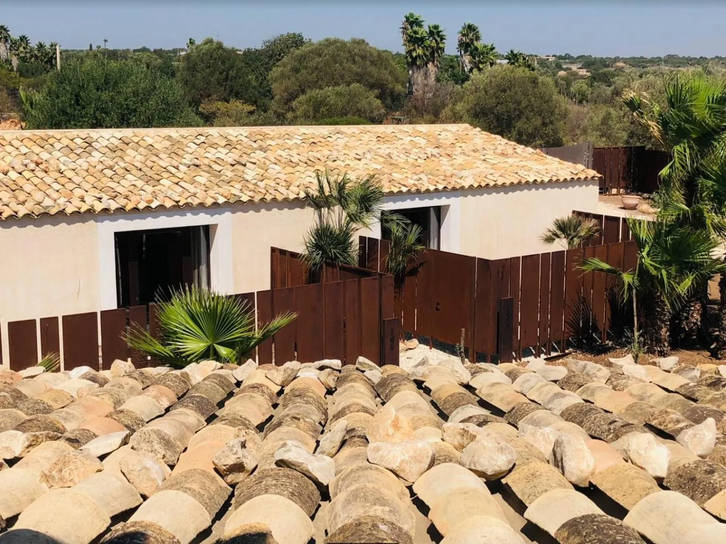 Property building in Pietra d'Acqua Resort & Spa by Geocharme