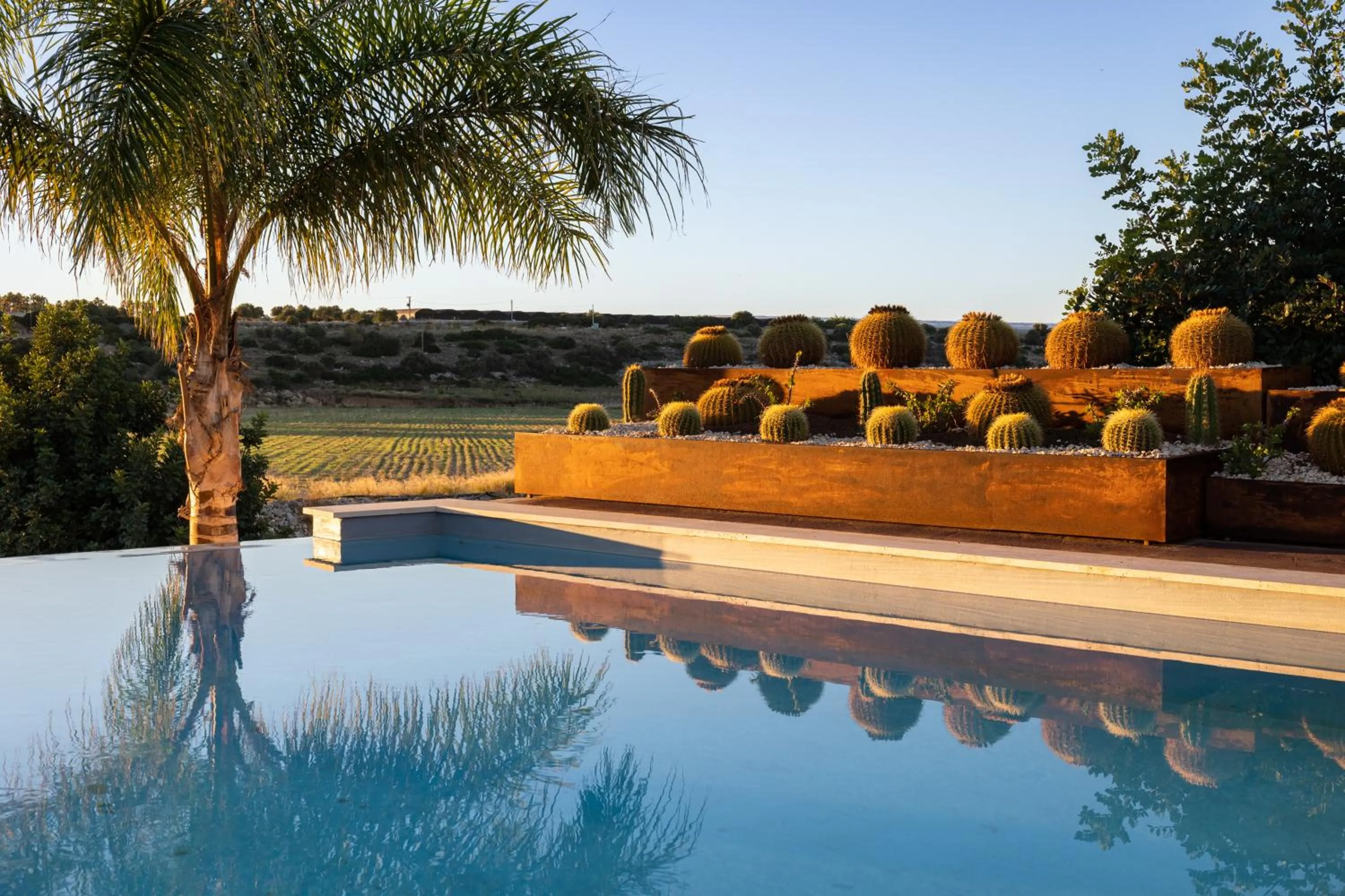 Swimming pool in Pietra d'Acqua Resort & Spa by Geocharme