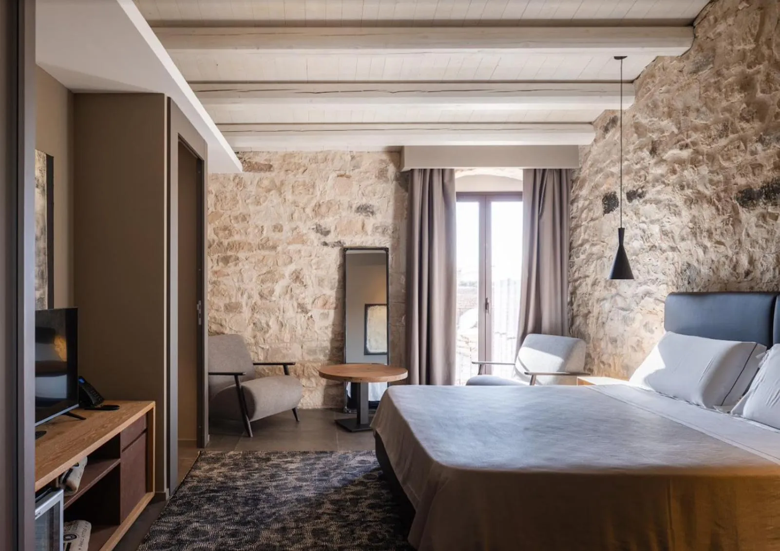 Bedroom, Bed in Pietra d'Acqua Resort & Spa by Geocharme