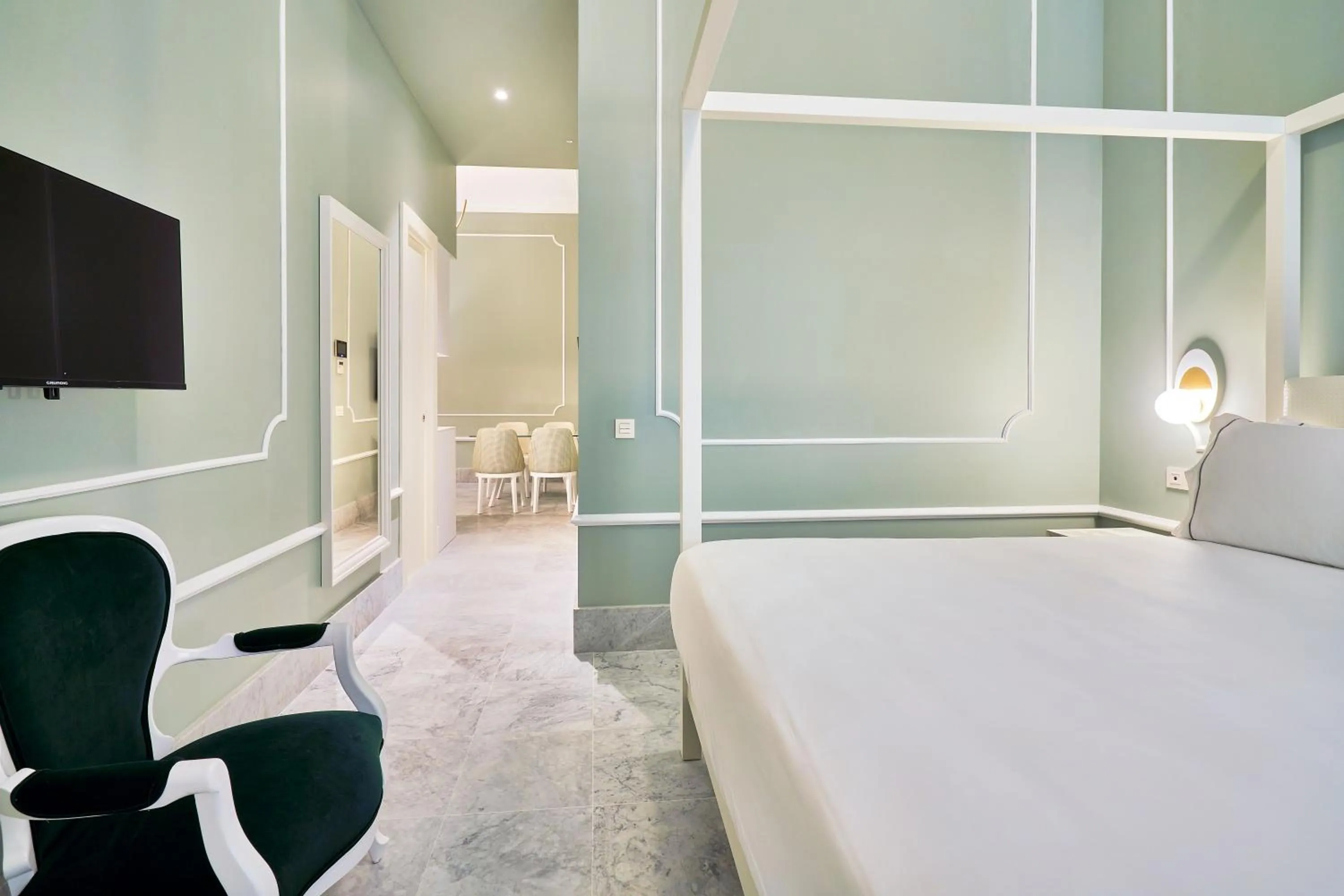 Photo of the whole room, Bed in Tandem Palacio Veedor de Galeras Suites