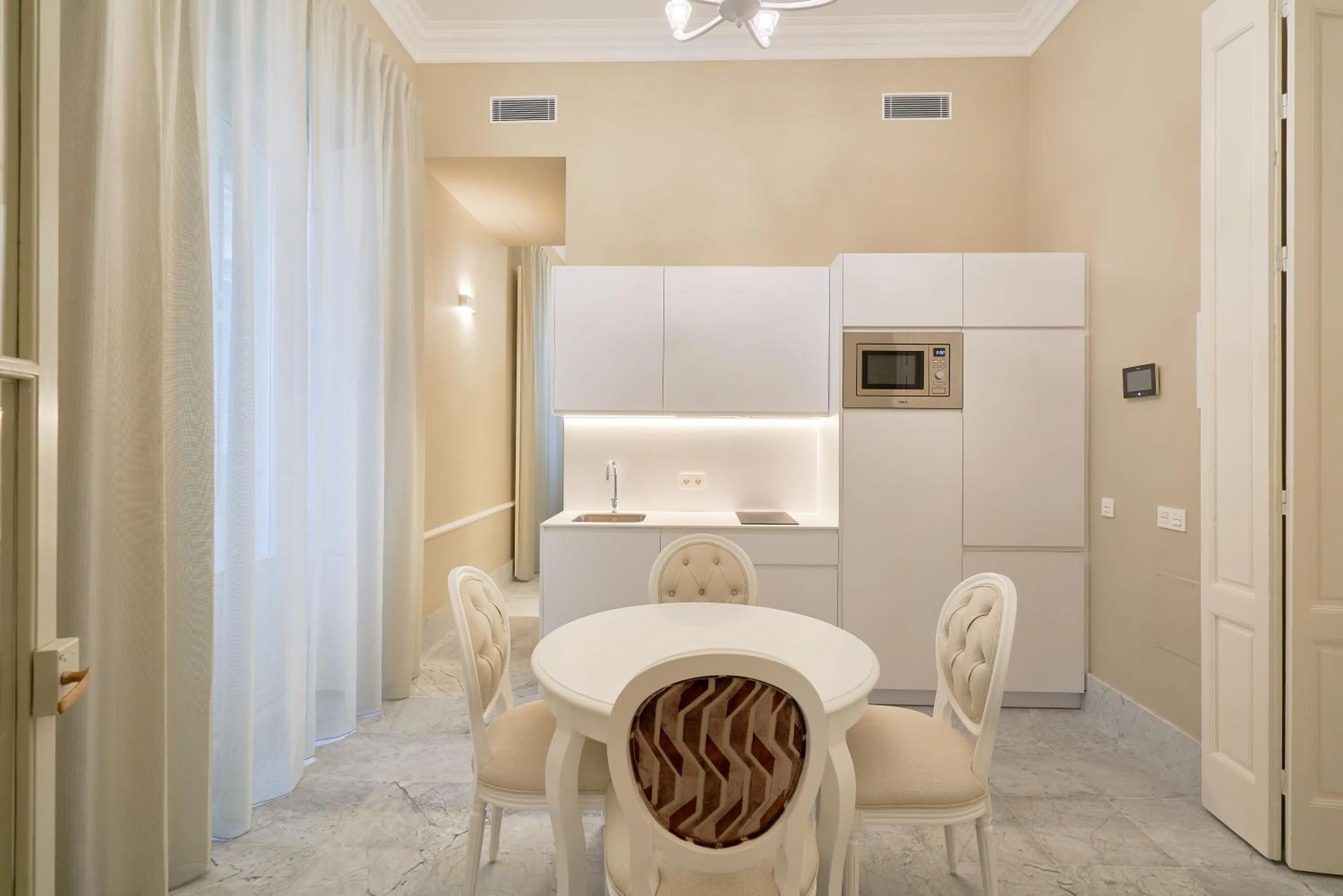 Dining area in Tandem Palacio Veedor de Galeras Suites
