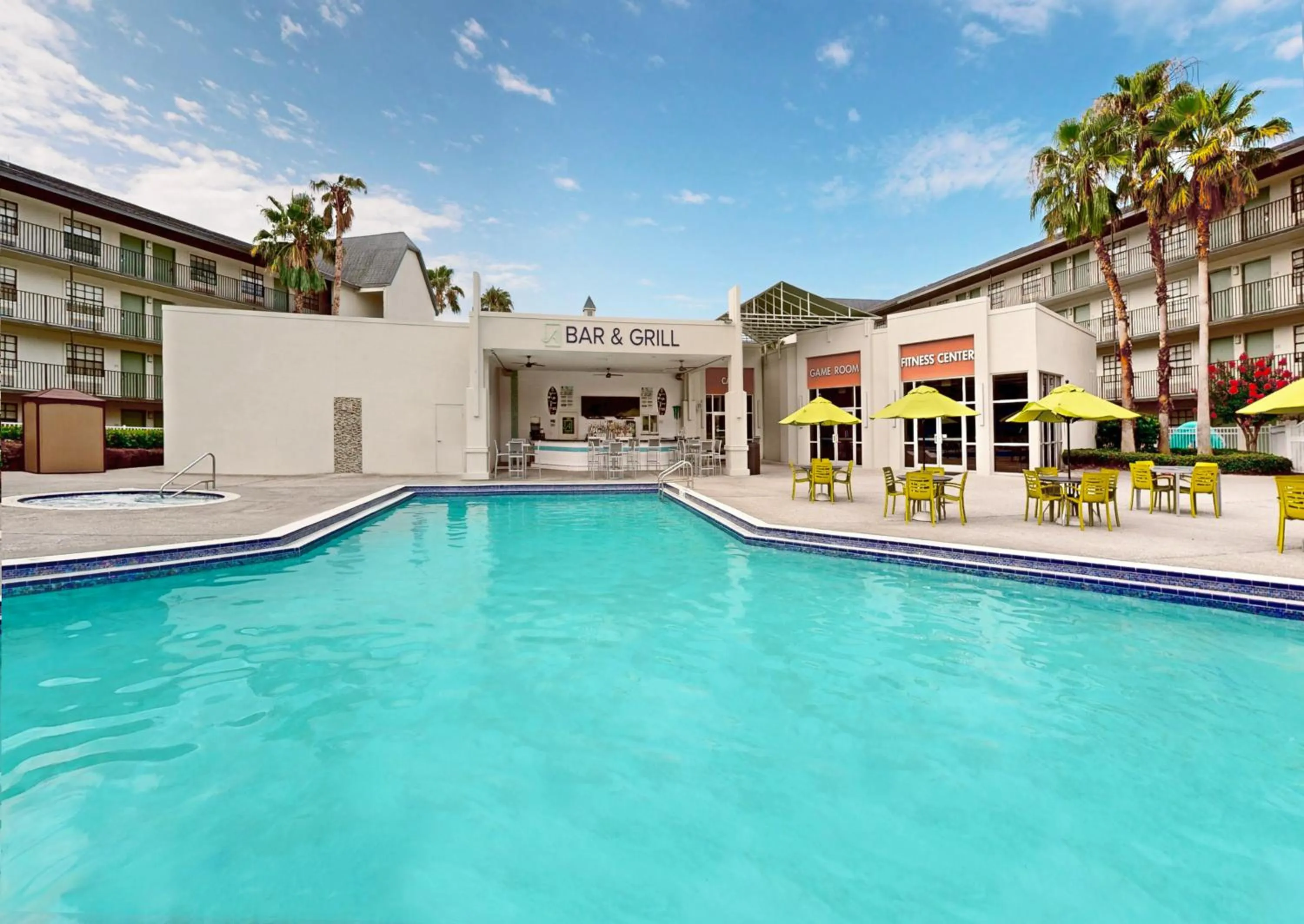 Restaurant/places to eat in Avanti International Resort