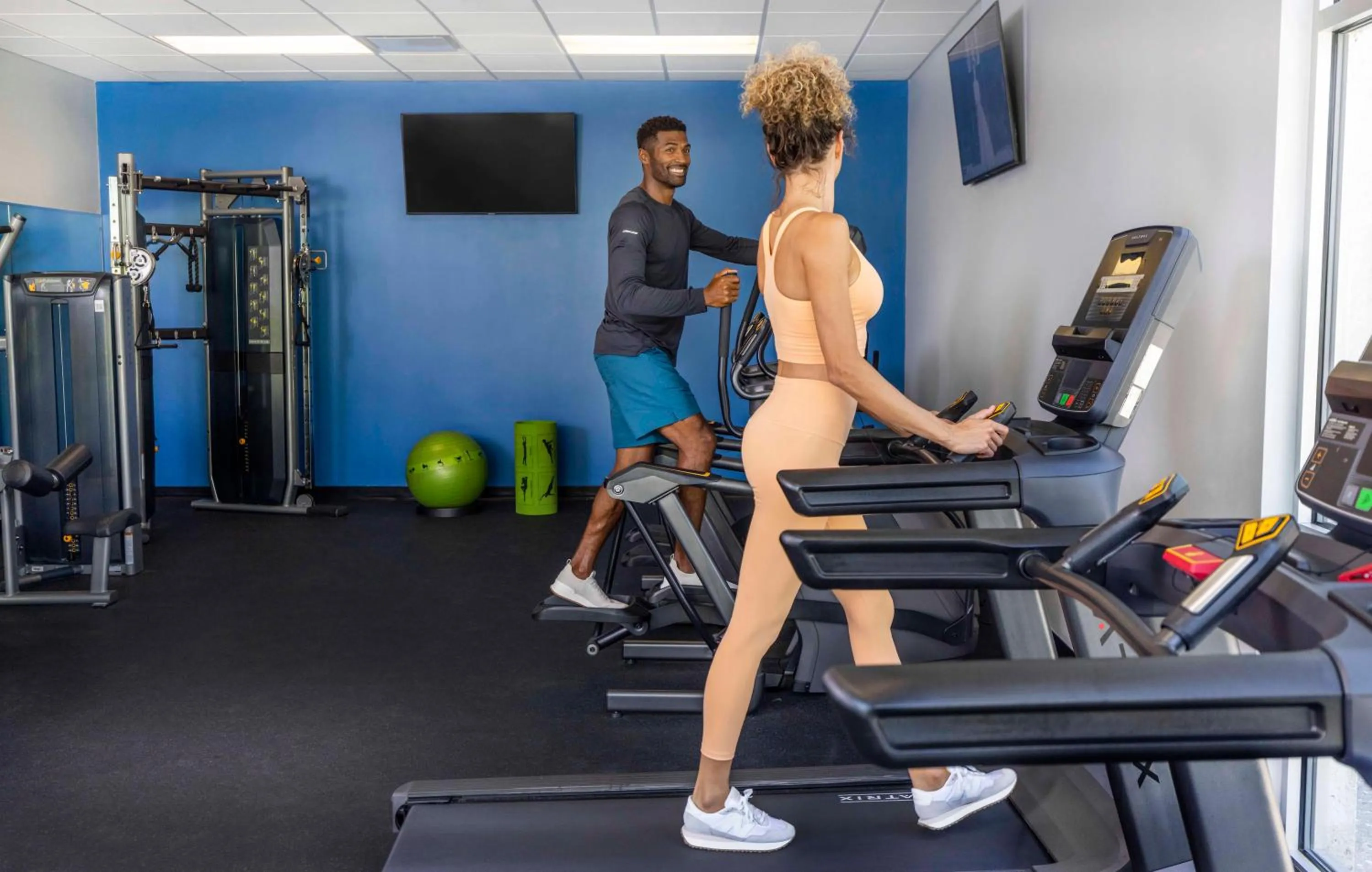 People in Avanti International Resort