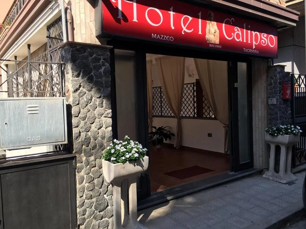 Property building in Taormina Hotel Calipso
