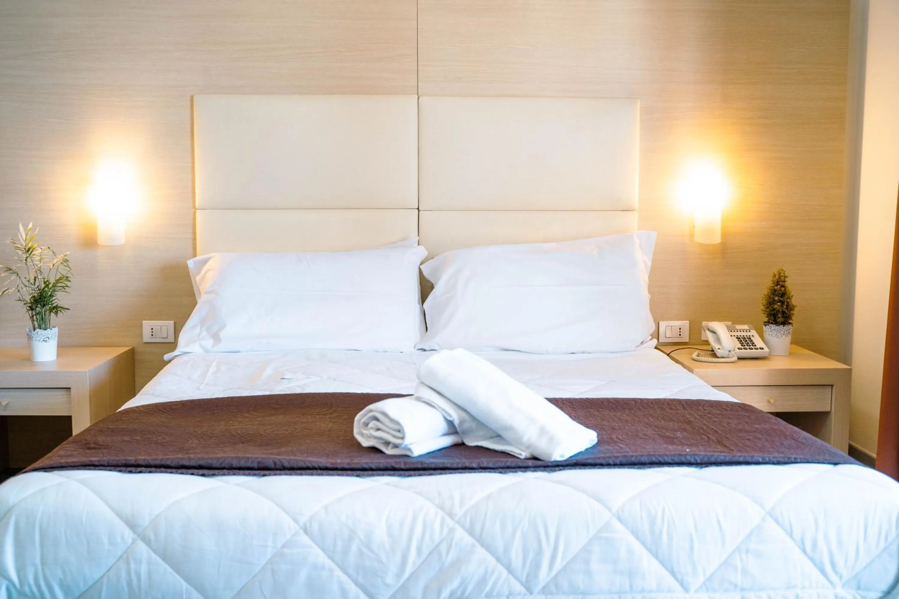 Bed in Taormina Hotel Calipso