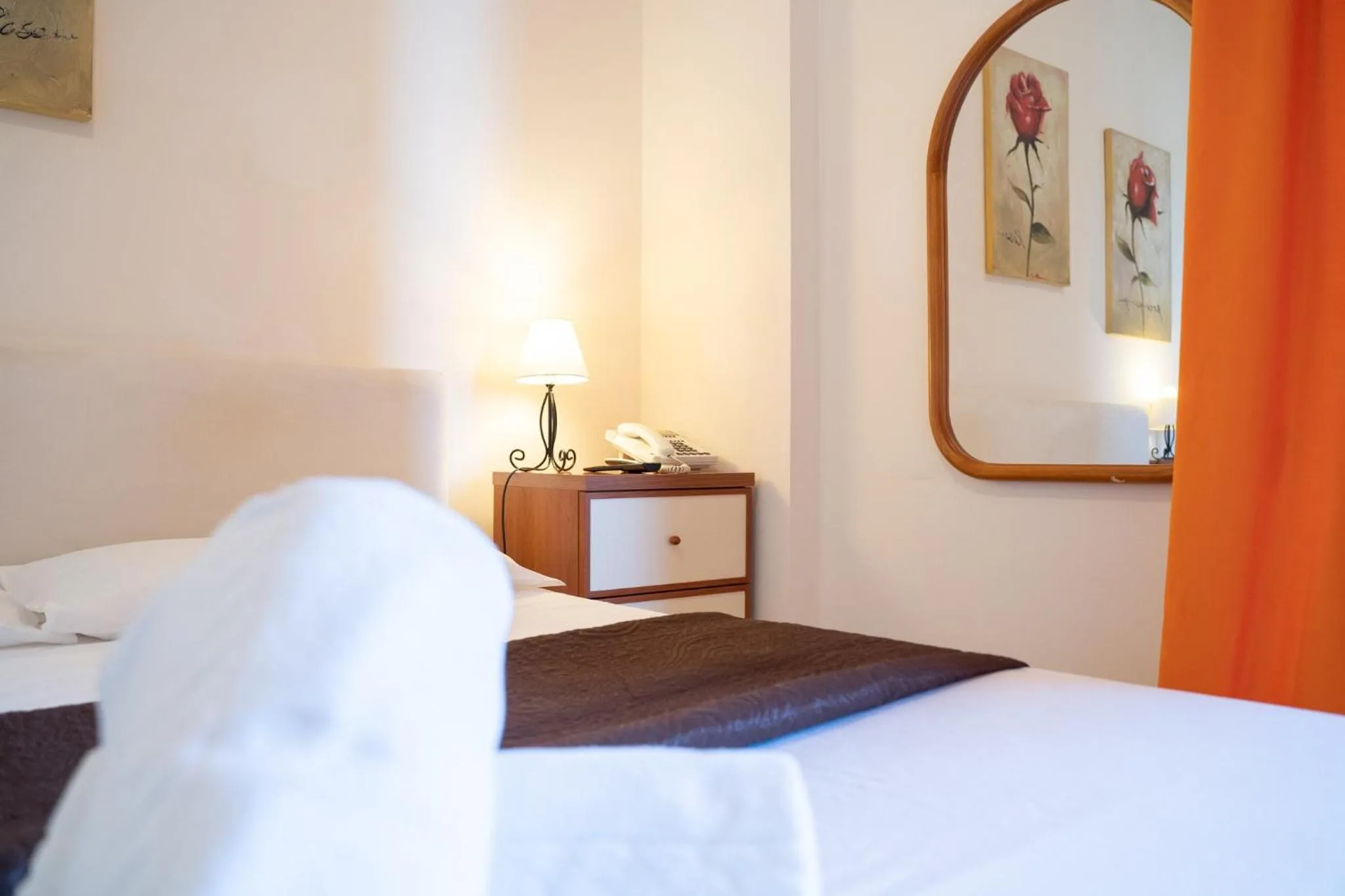 Bed in Taormina Hotel Calipso