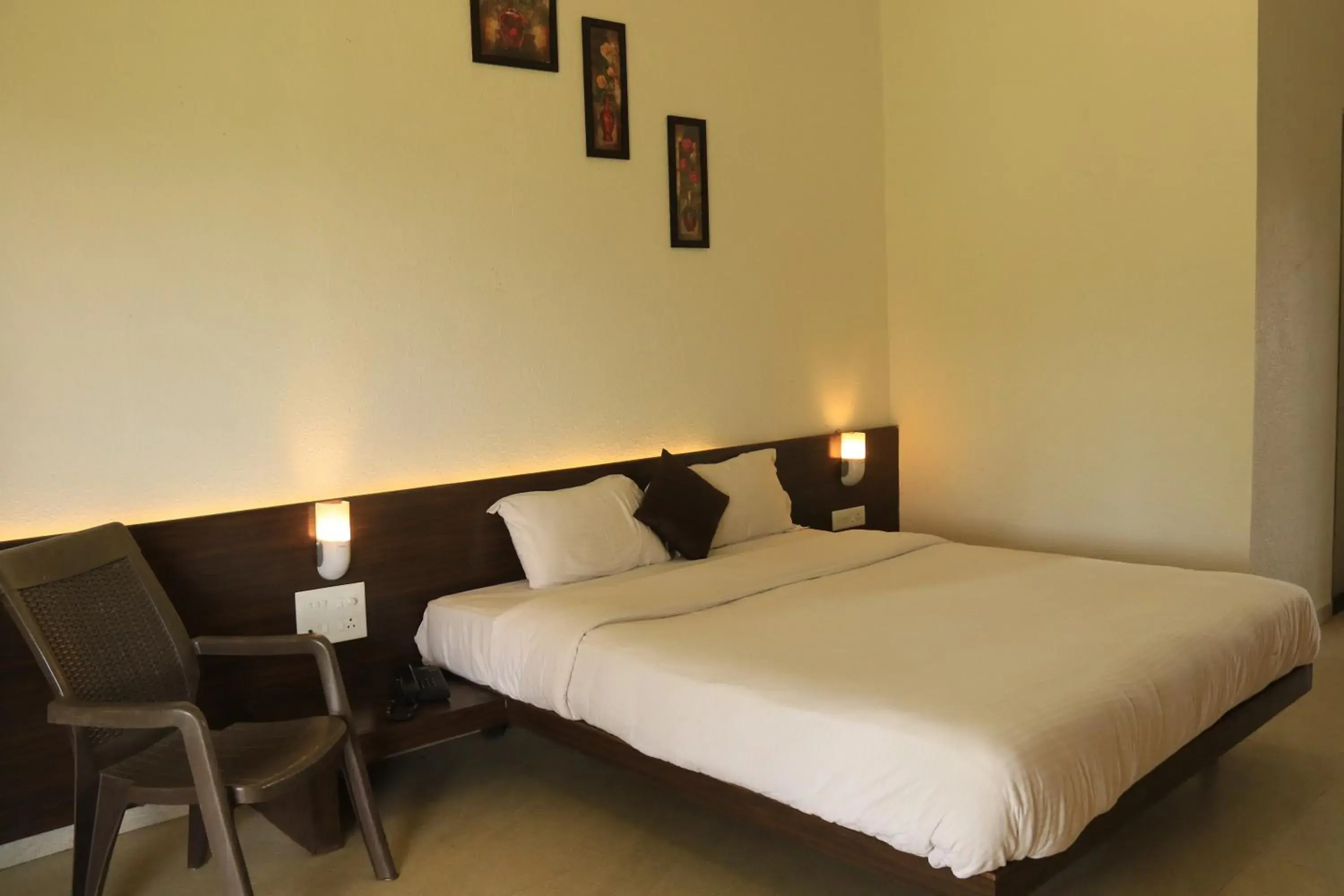 Photo of the whole room in Forest Inn Photo of the whole room in Forest Inn