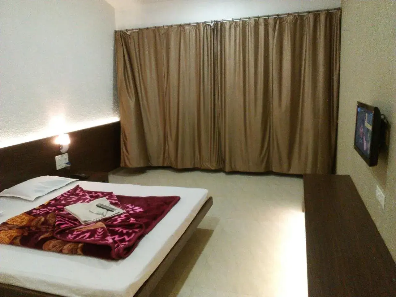 Bed in Forest Inn Bed in Forest Inn