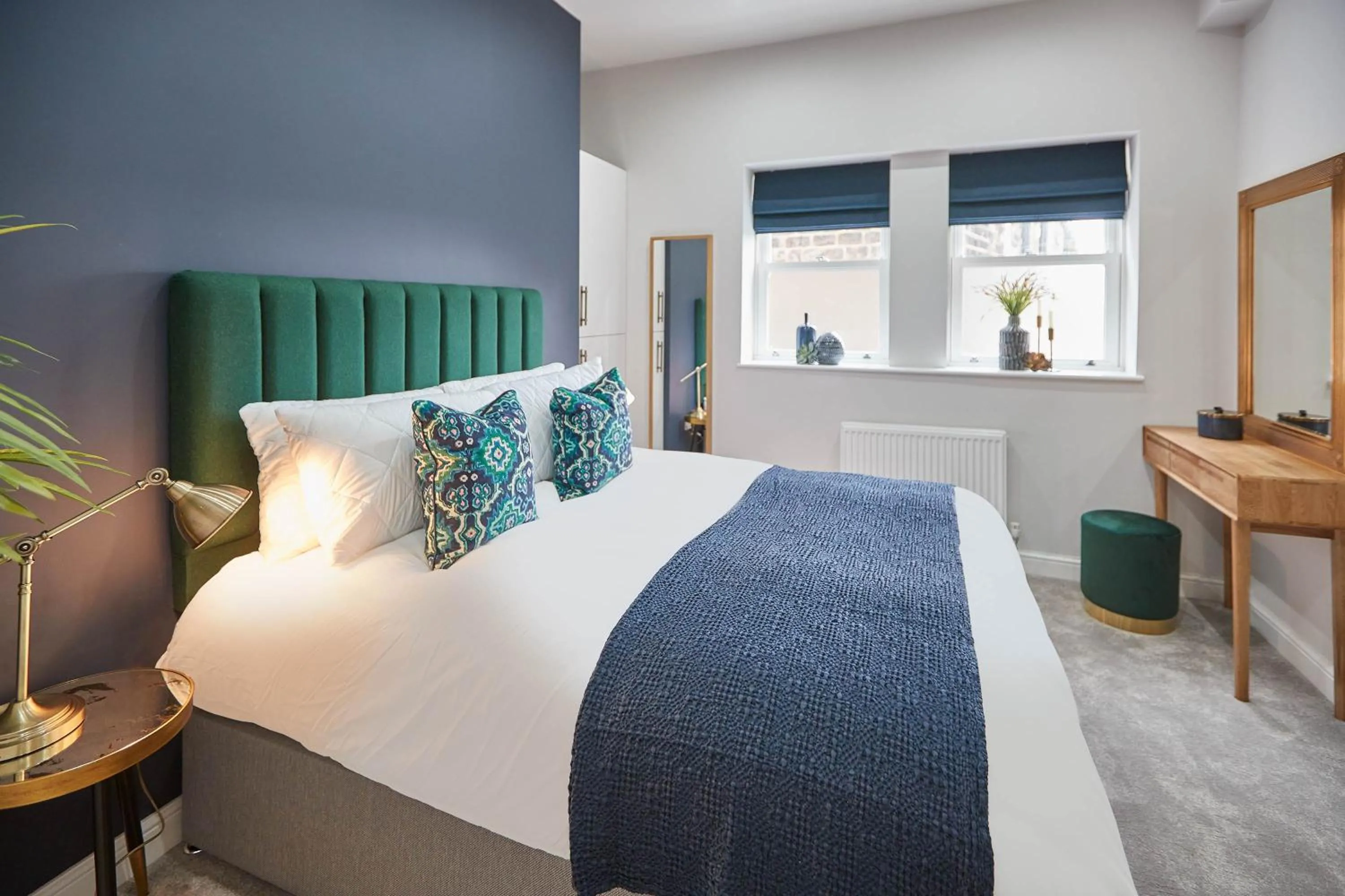 Bed in Host & Stay - Green View