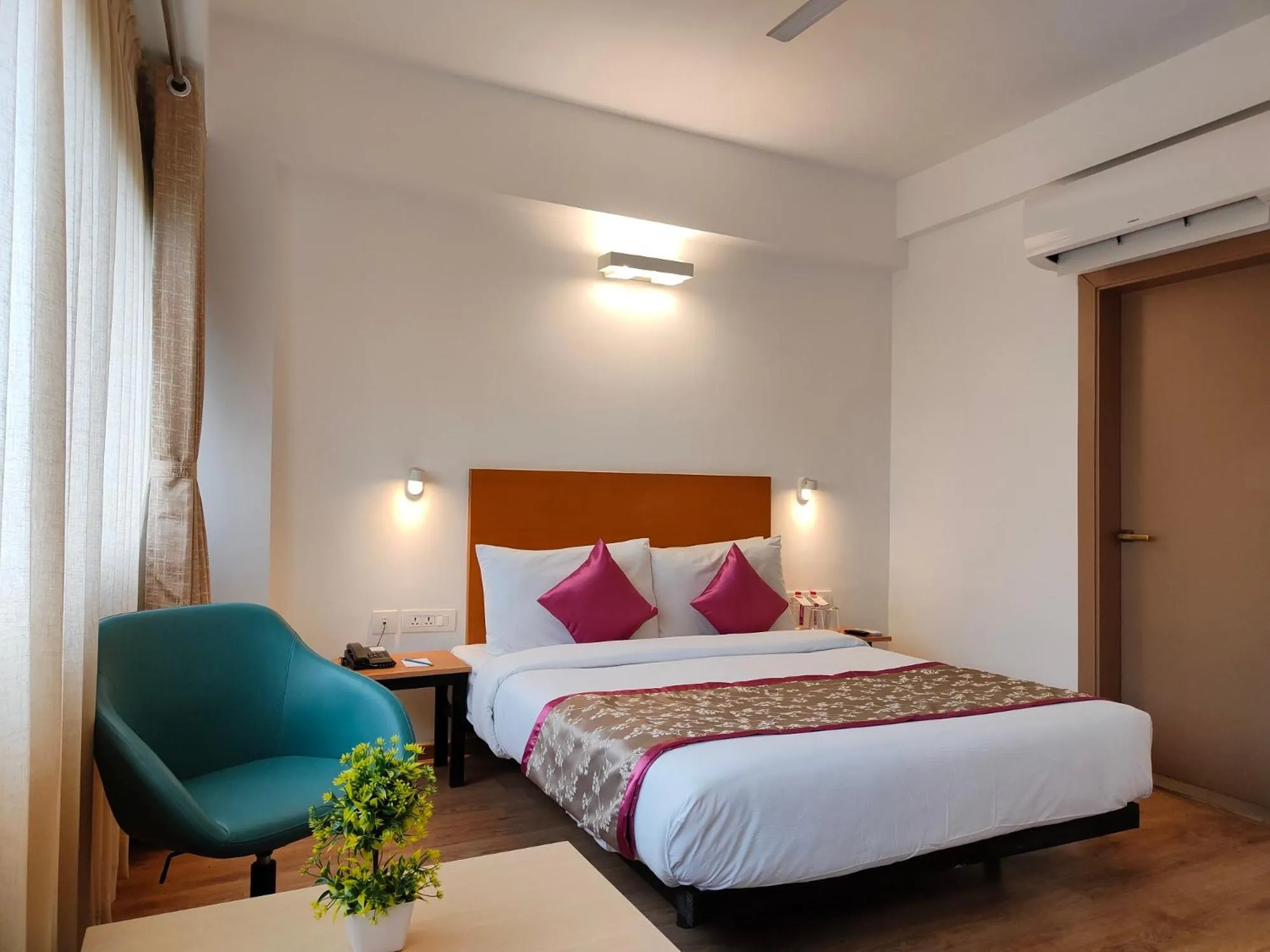 Bed in Kanak Beacon Hotel - Ashram Road Ahmedabad
