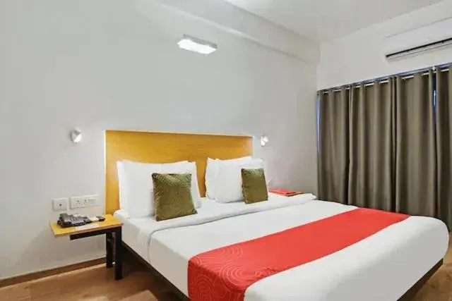 Bed in Kanak Beacon Hotel - Ashram Road Ahmedabad Bed in Kanak Beacon Hotel - Ashram Road Ahmedabad