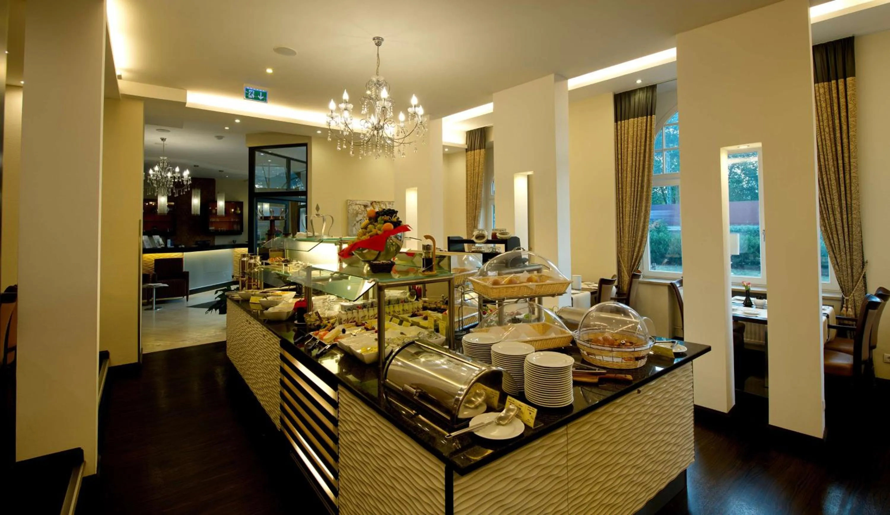 Breakfast in Best Western Hotel Kaiserhof