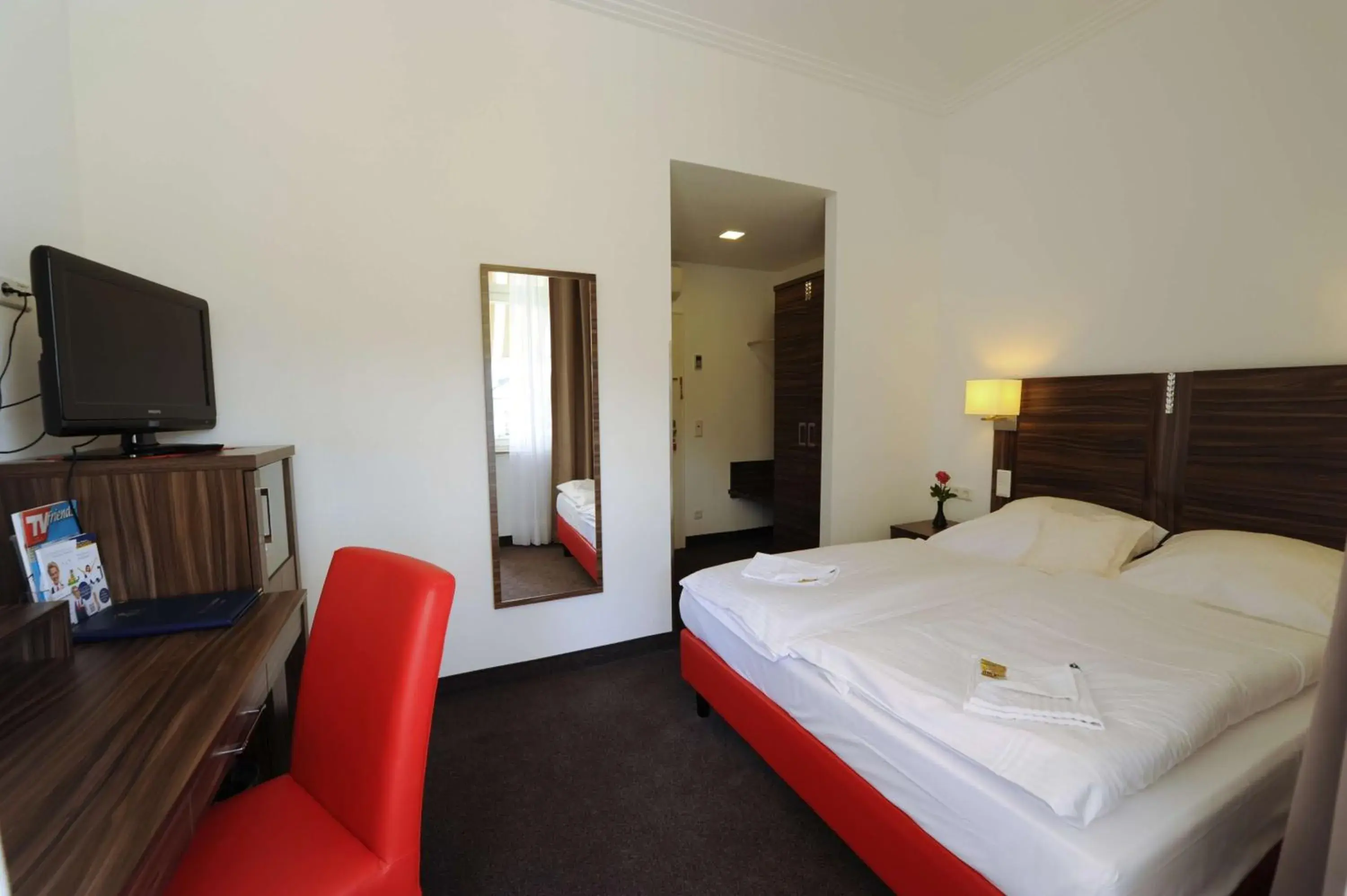 Bedroom, Bed in Best Western Hotel Kaiserhof Bedroom, Bed in Best Western Hotel Kaiserhof