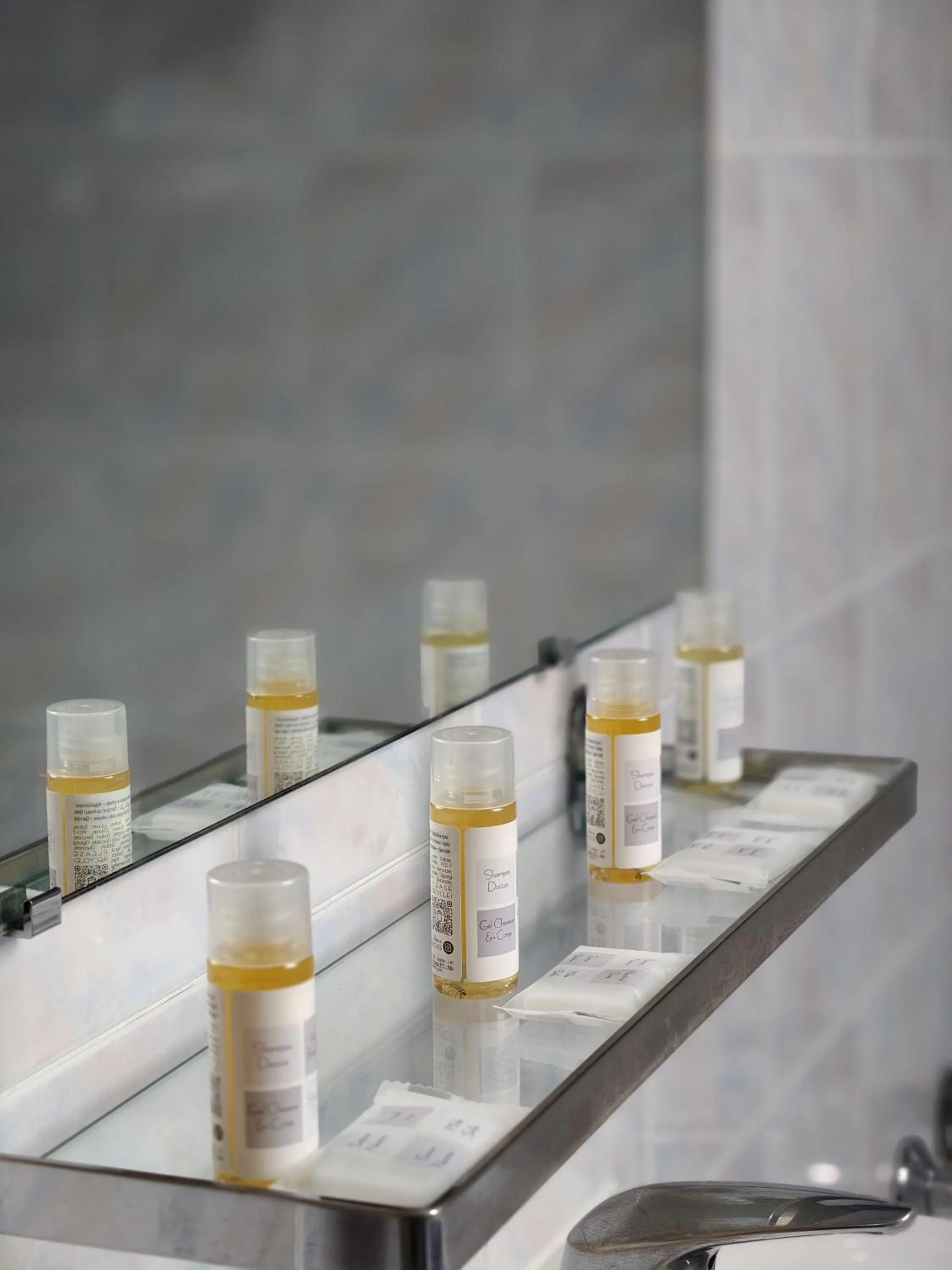 Bathroom in Hotel Havane Opera