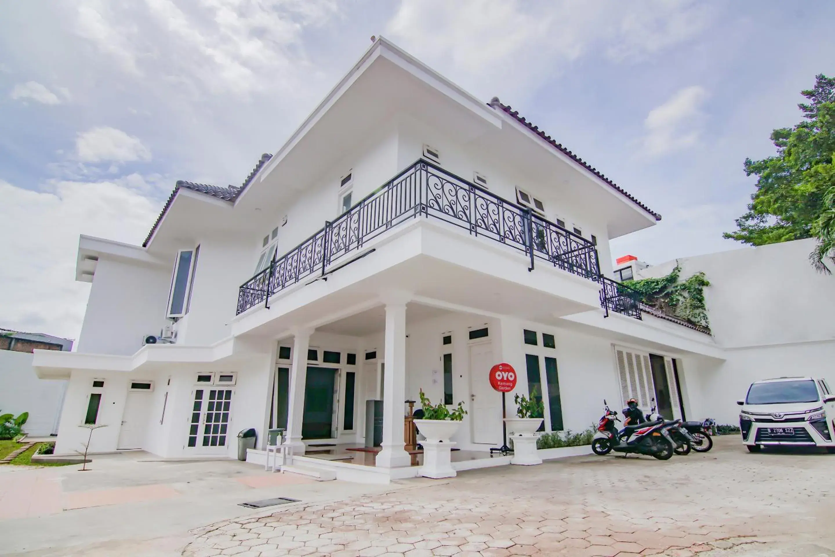 Facade/entrance in Capital O 90342 Kemang Garden Facade/entrance in Capital O 90342 Kemang Garden