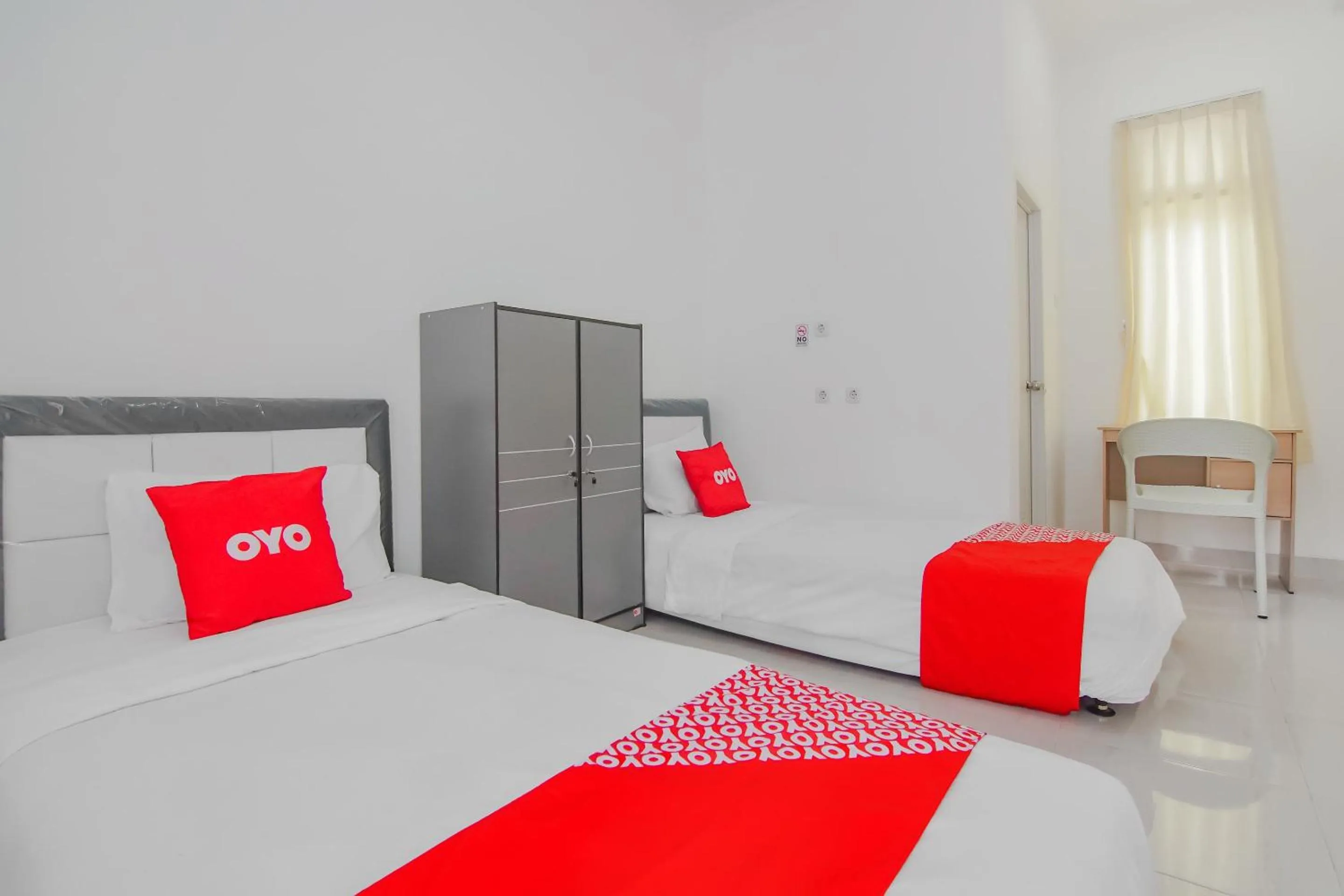 Bedroom, Bed in Capital O 90342 Kemang Garden