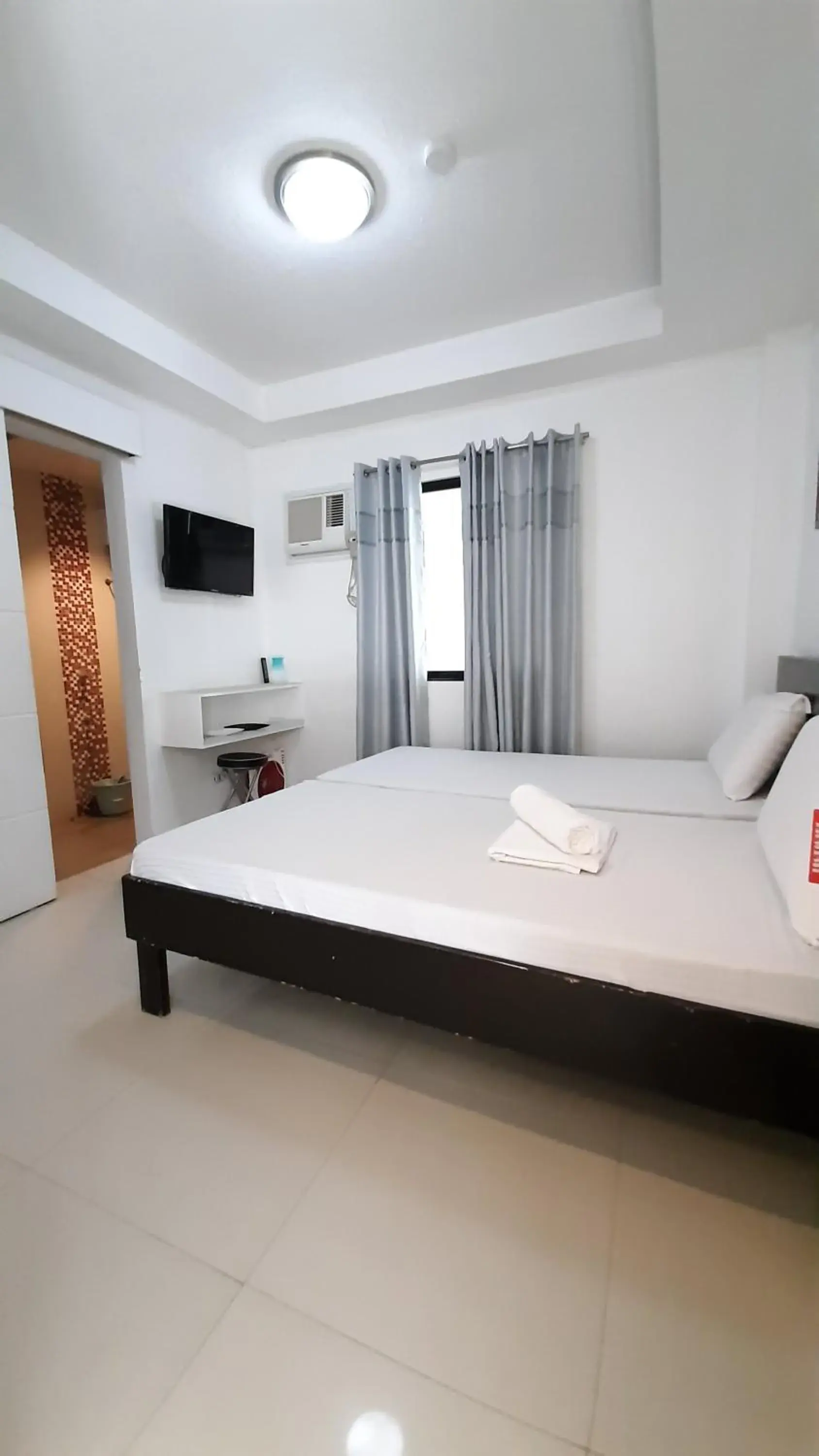 Standard Twin Room in Livewire Planet Suites Standard Twin Room in Livewire Planet Suites