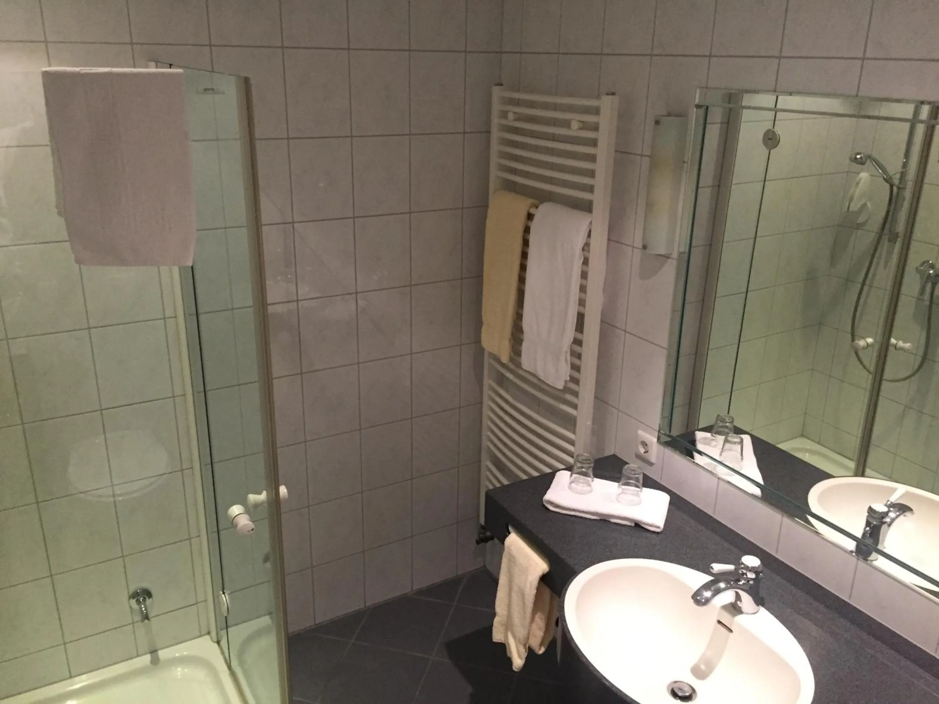 Photo of the whole room in Holskenbänd