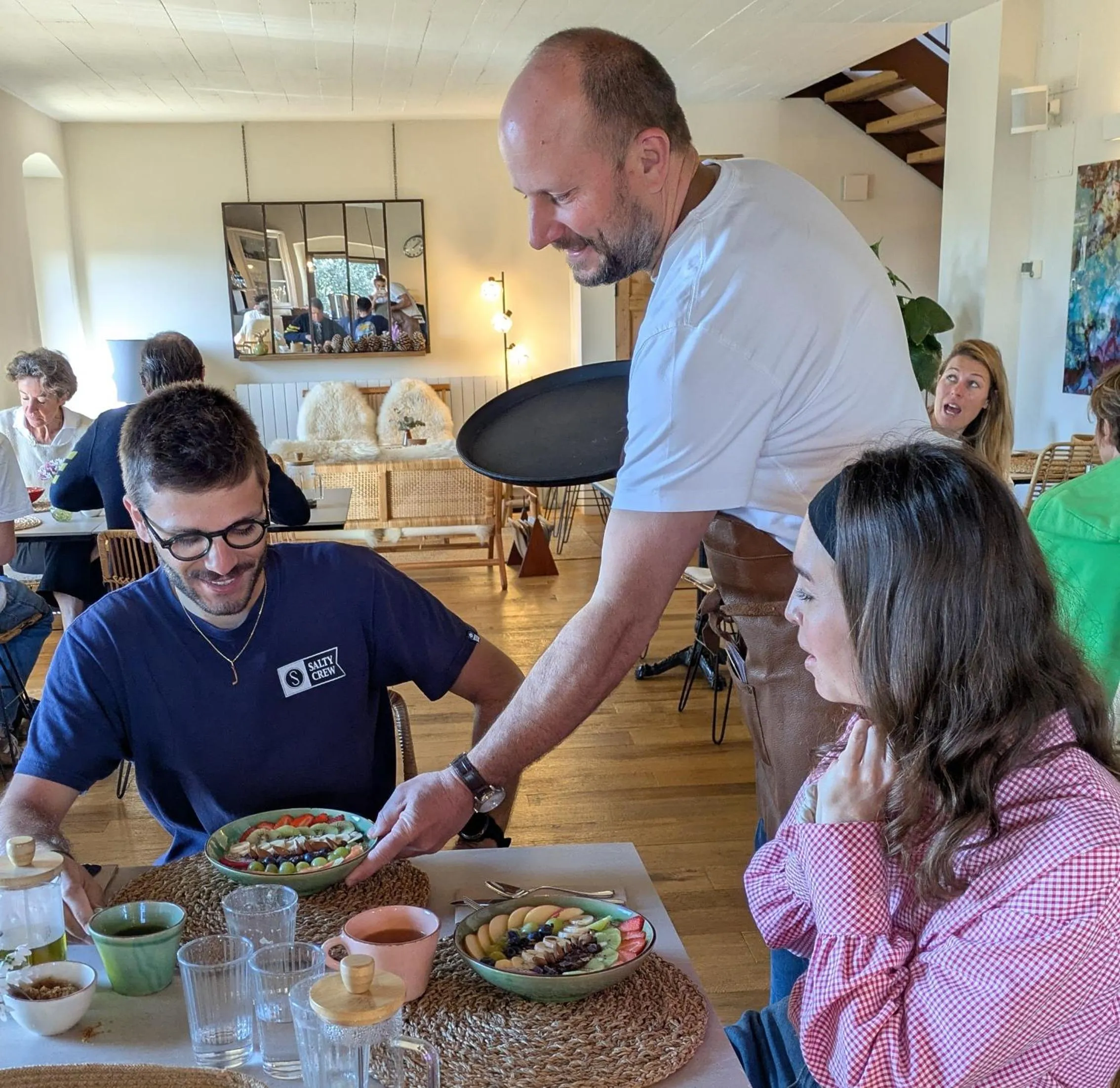 Restaurant/places to eat in Mas Oms