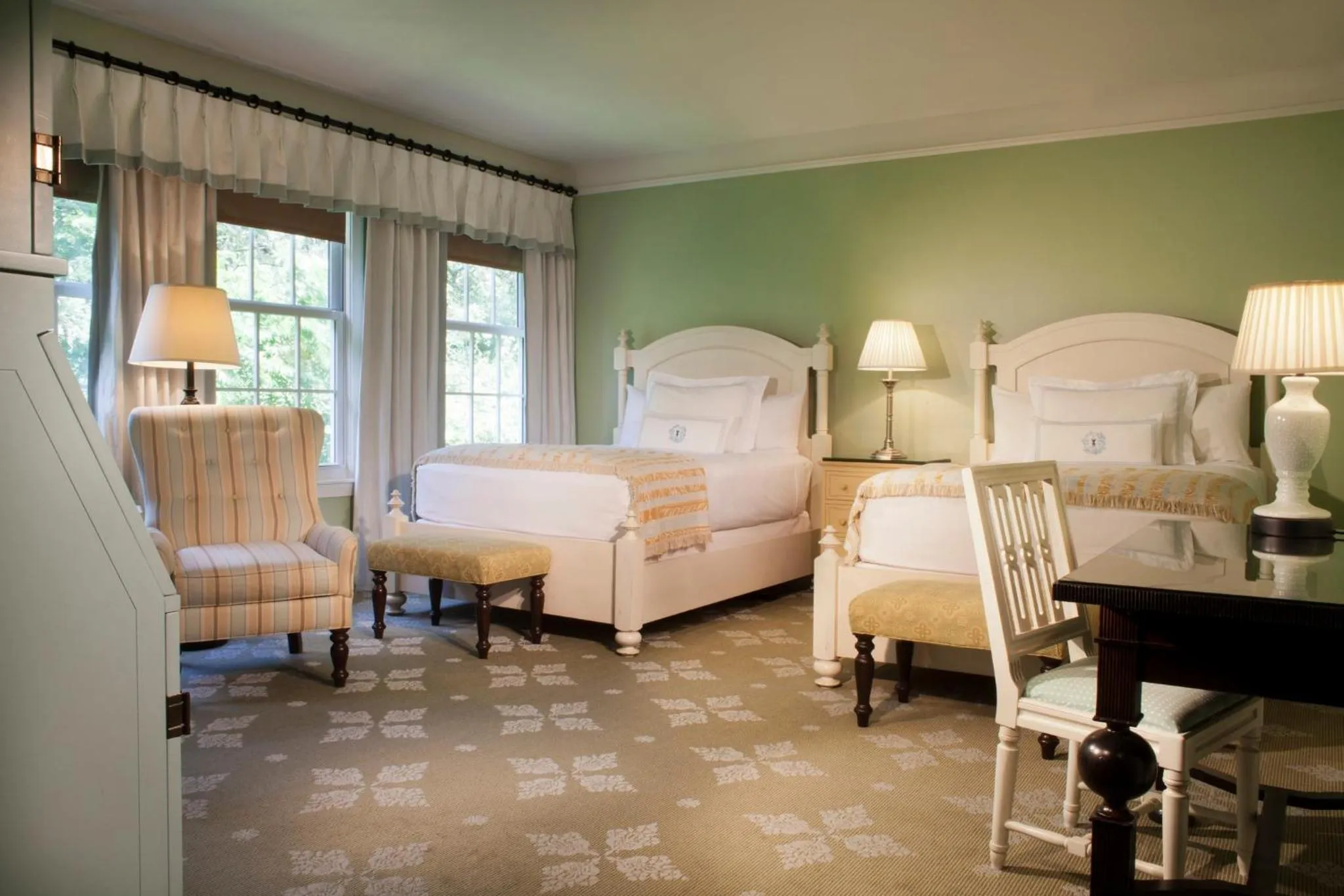 Photo of the whole room, Bed in Omni Bedford Springs Resort & Spa
