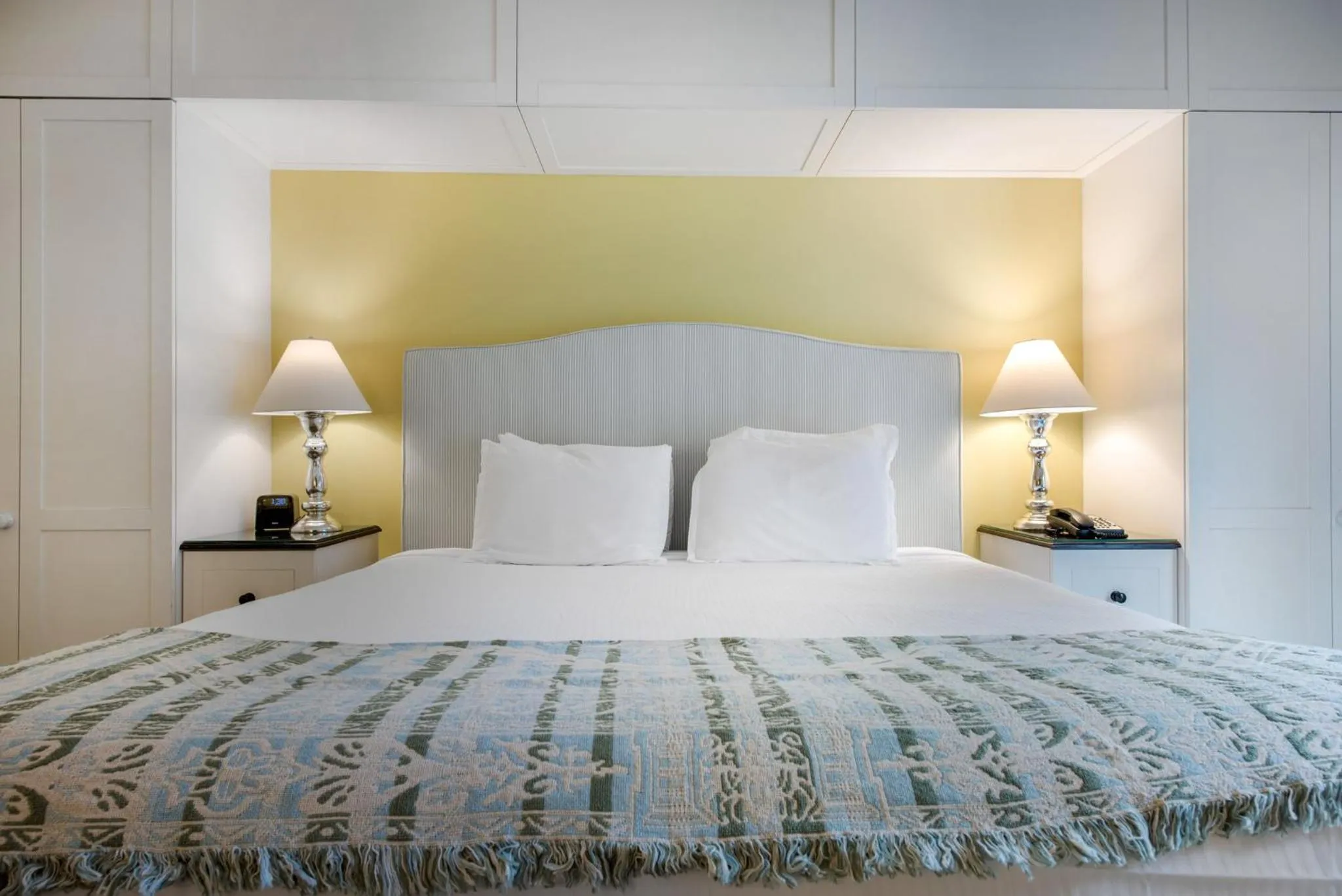 Photo of the whole room, Bed in Omni Bedford Springs Resort & Spa