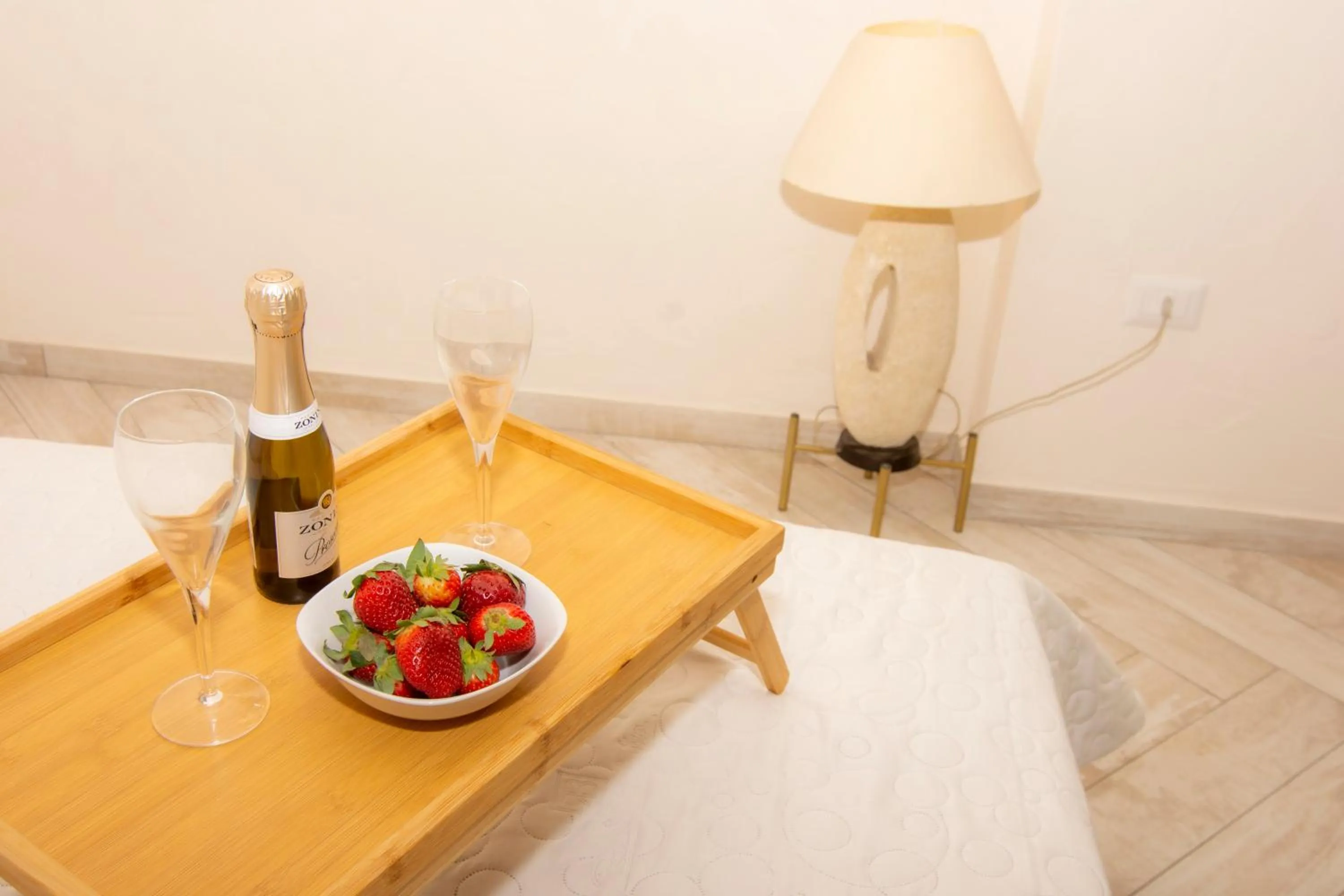 Food and drinks in B&B Kamalei Tropea