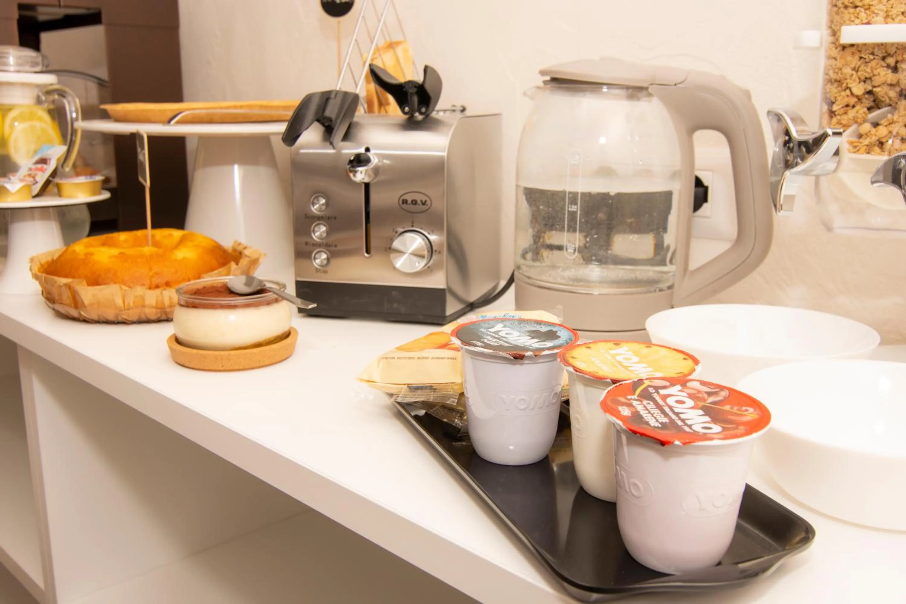 Continental breakfast in B&B Kamalei Tropea