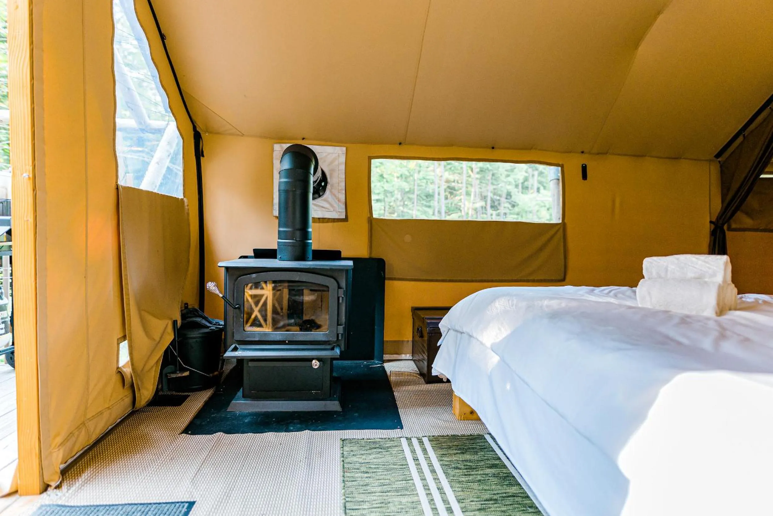 Huttopia Lake George - Adirondacks