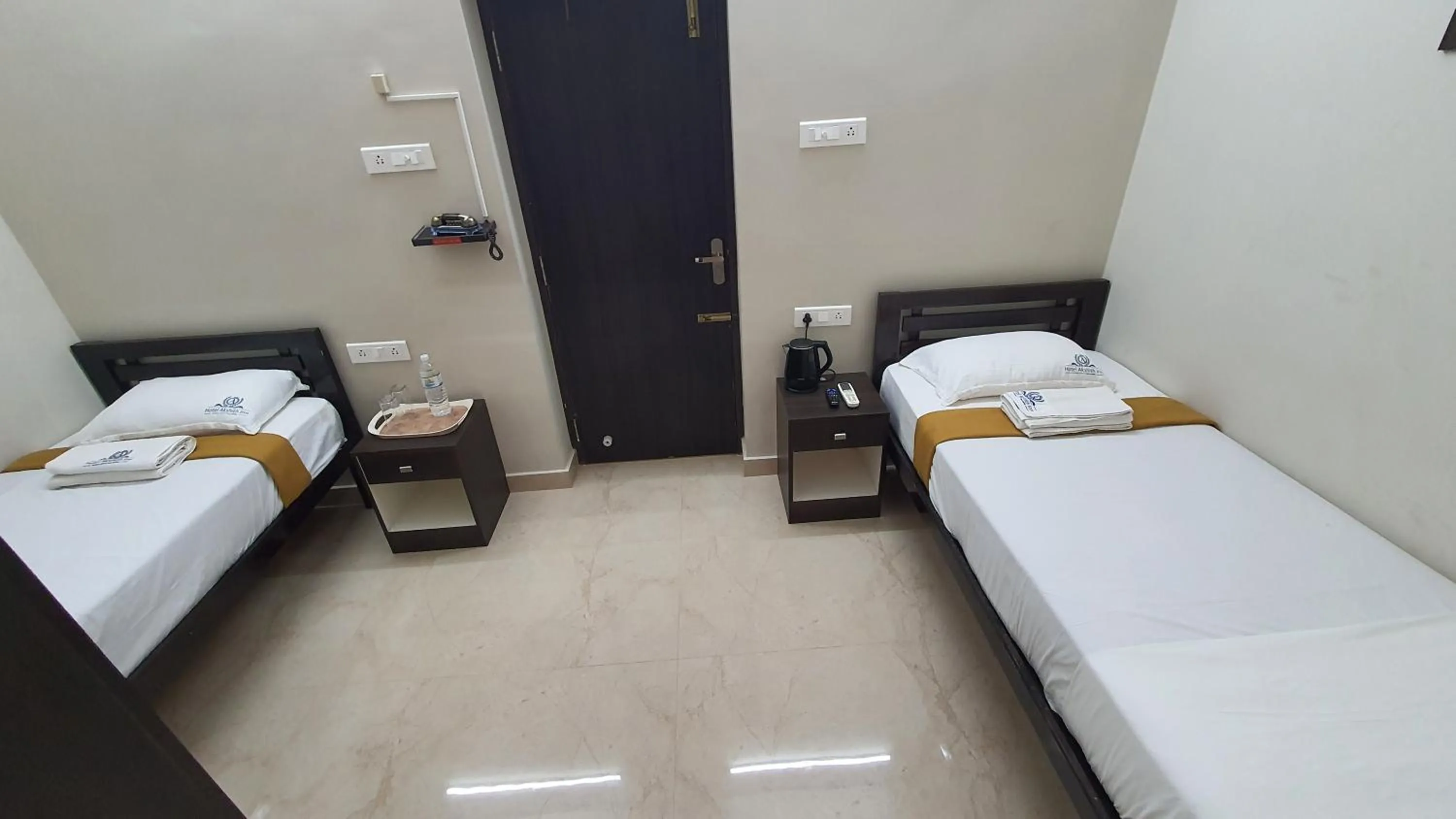 Bedroom, Bed in Hotel Akshith Inn