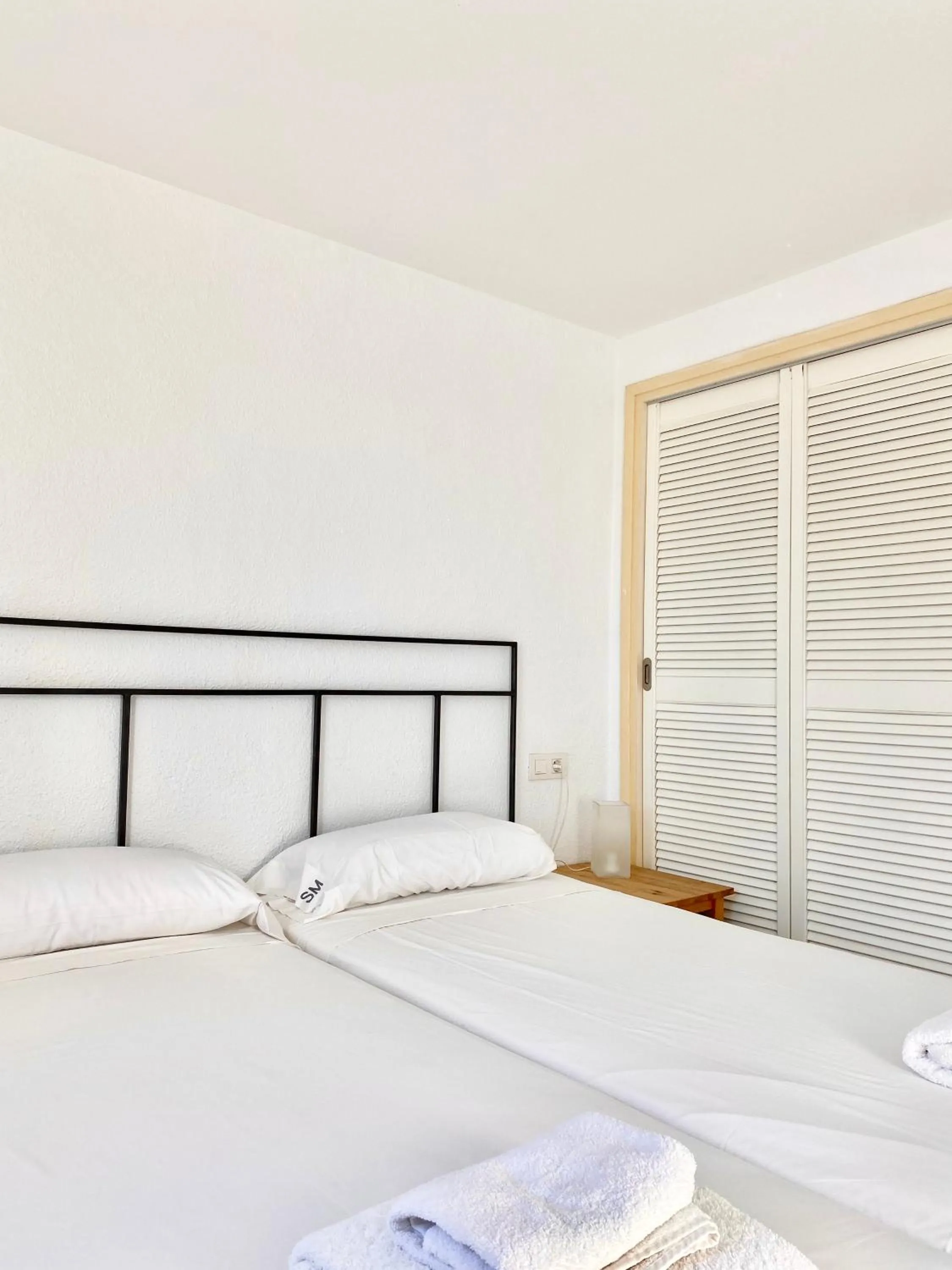 Bedroom, Bed in Apartamentos Stella Maris