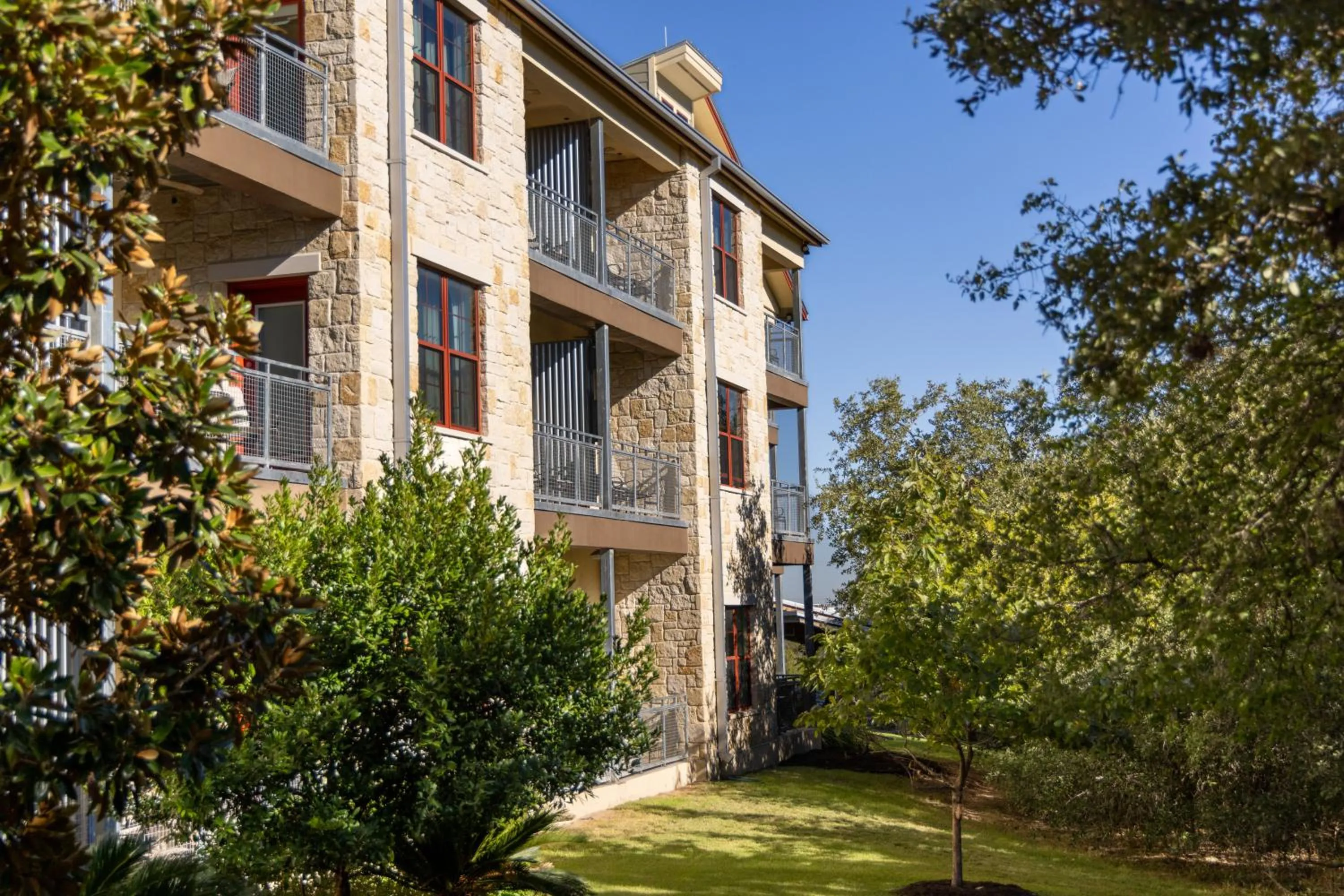 Property building in Hyatt Vacation Club at Wild Oak Ranch