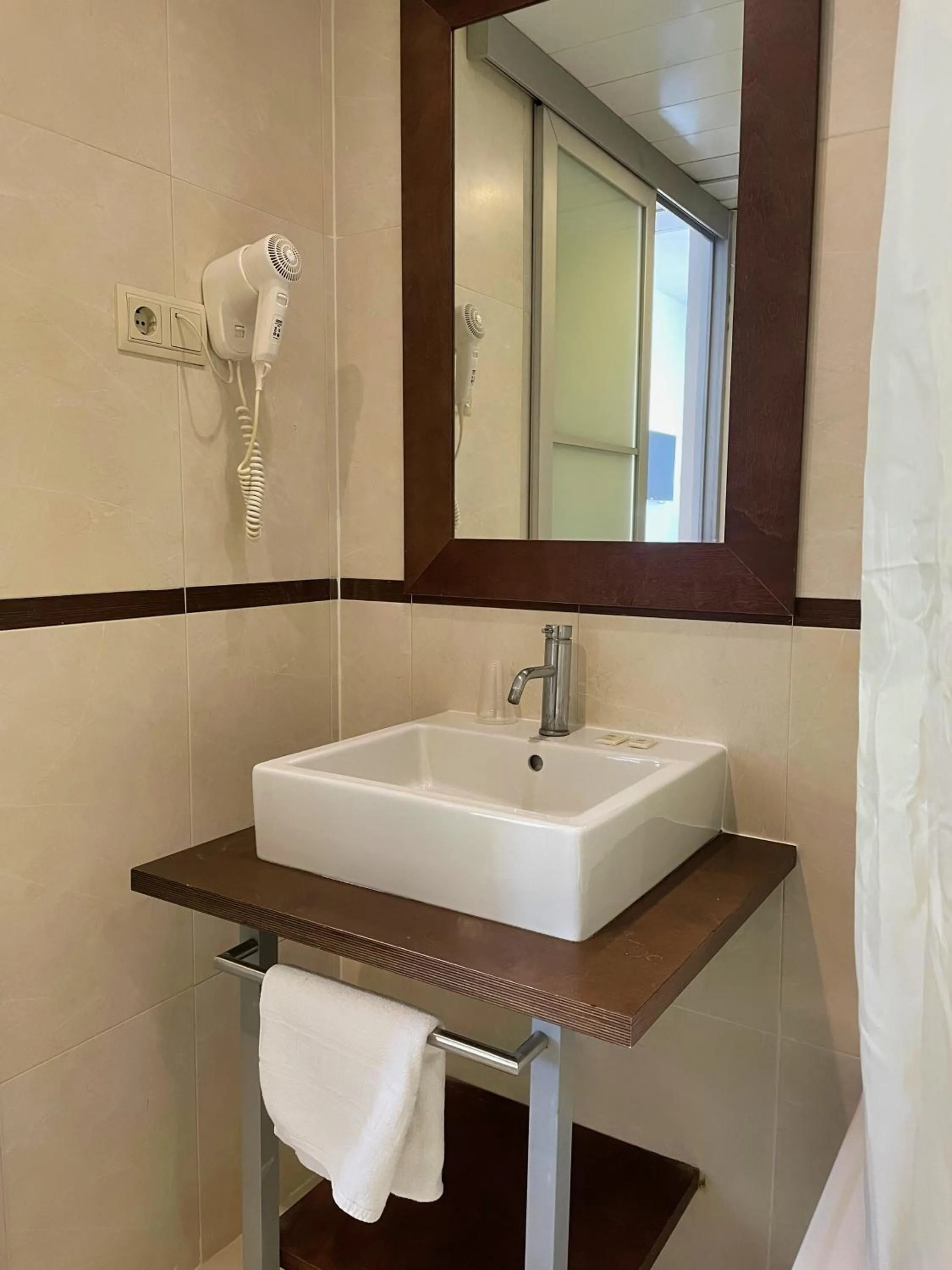 Bathroom in Hotel Villamarina Club