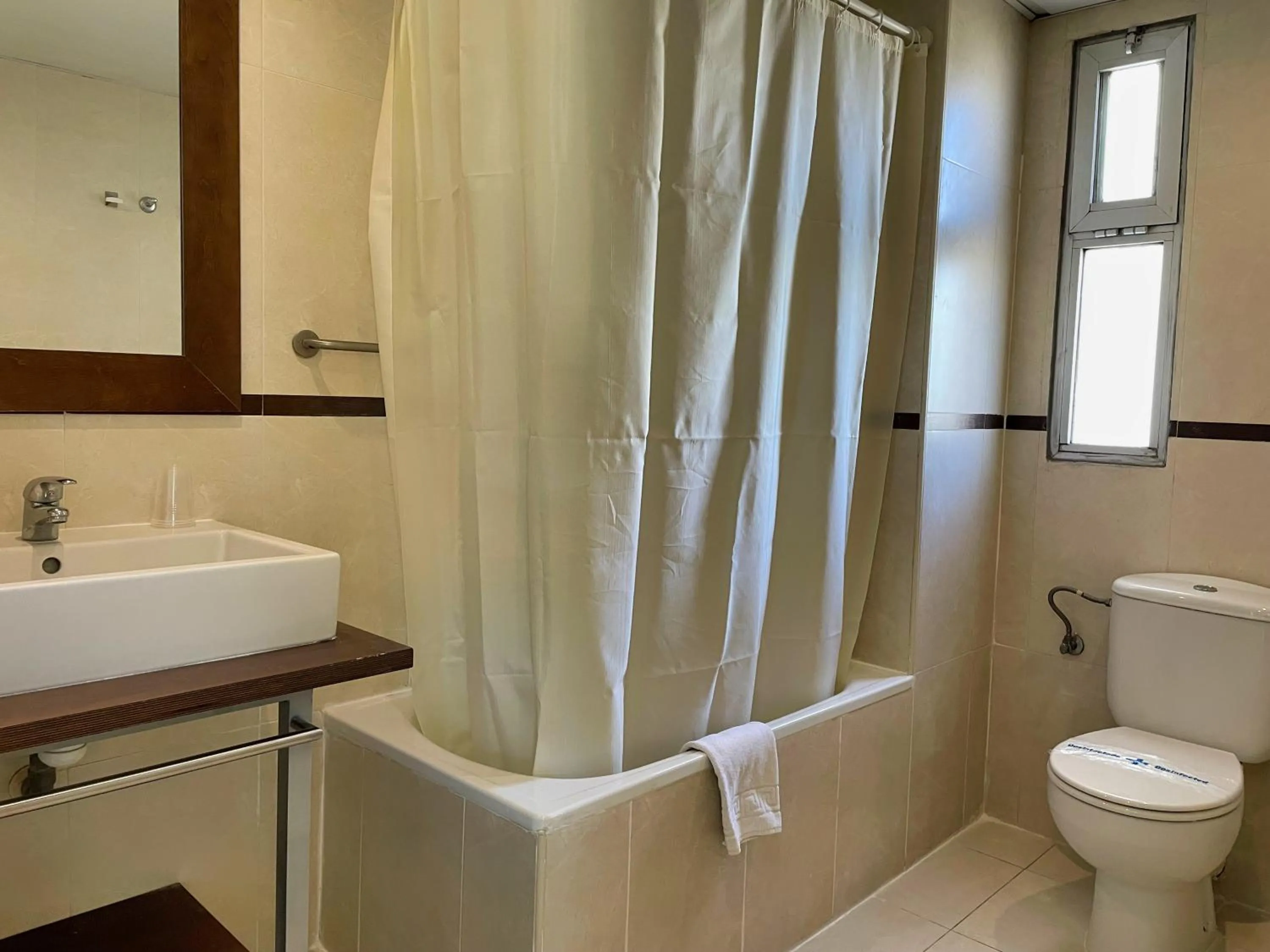 Bathroom in Hotel Villamarina Club