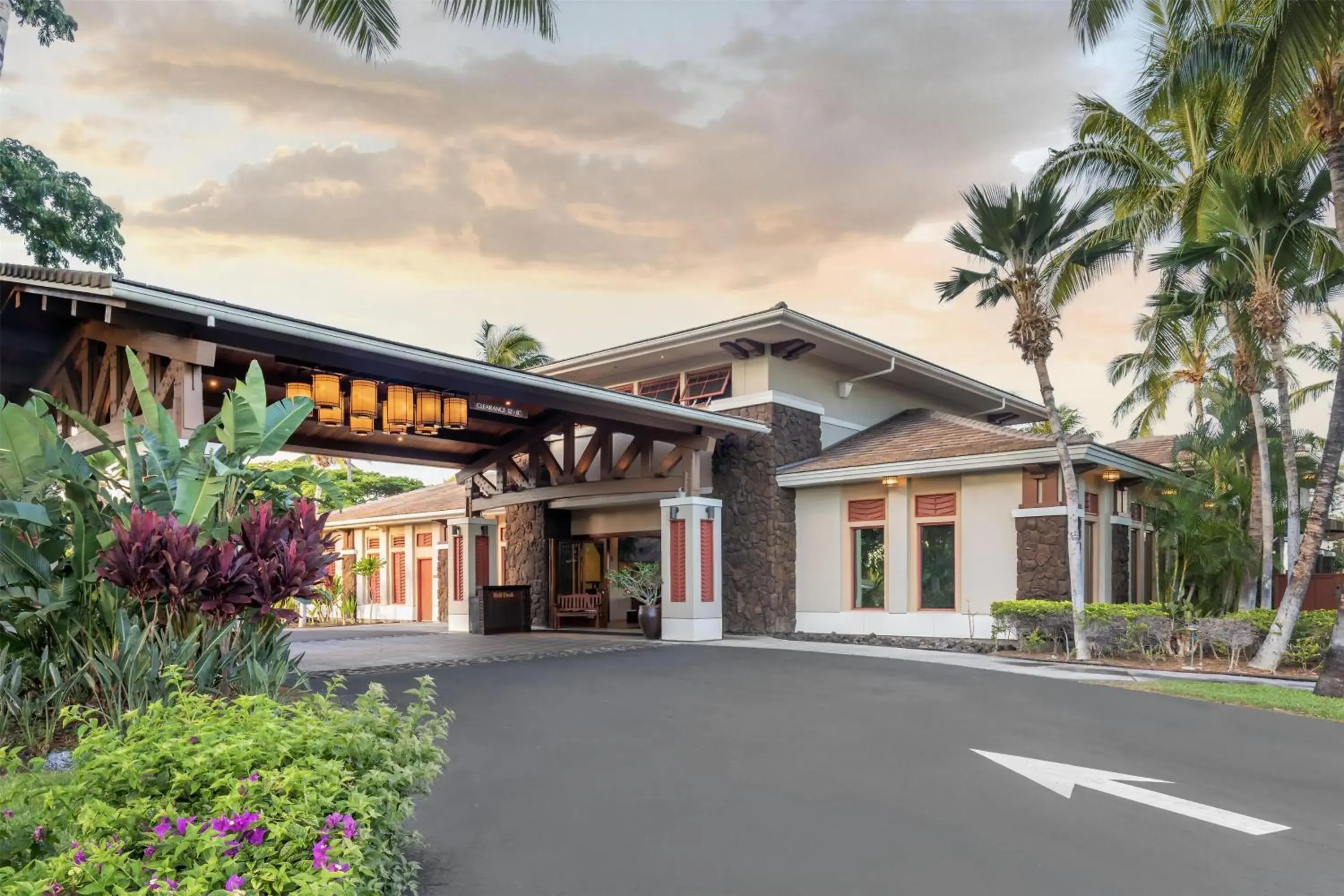 Property building in Hilton Grand Vacations Club Kohala Suites Waikoloa Property building in Hilton Grand Vacations Club Kohala Suites Waikoloa