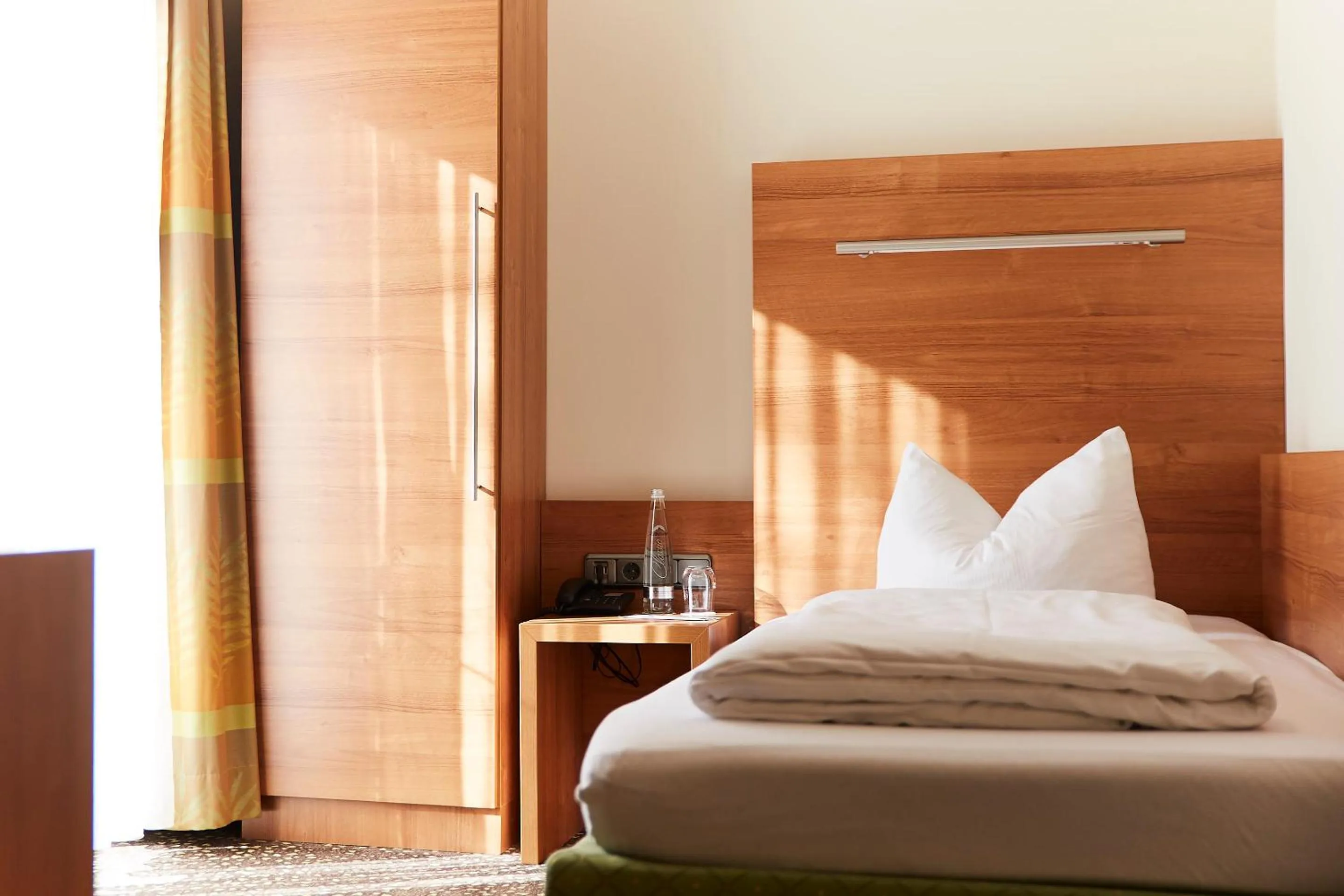 Photo of the whole room, Bed in Hotel Restaurant Erber