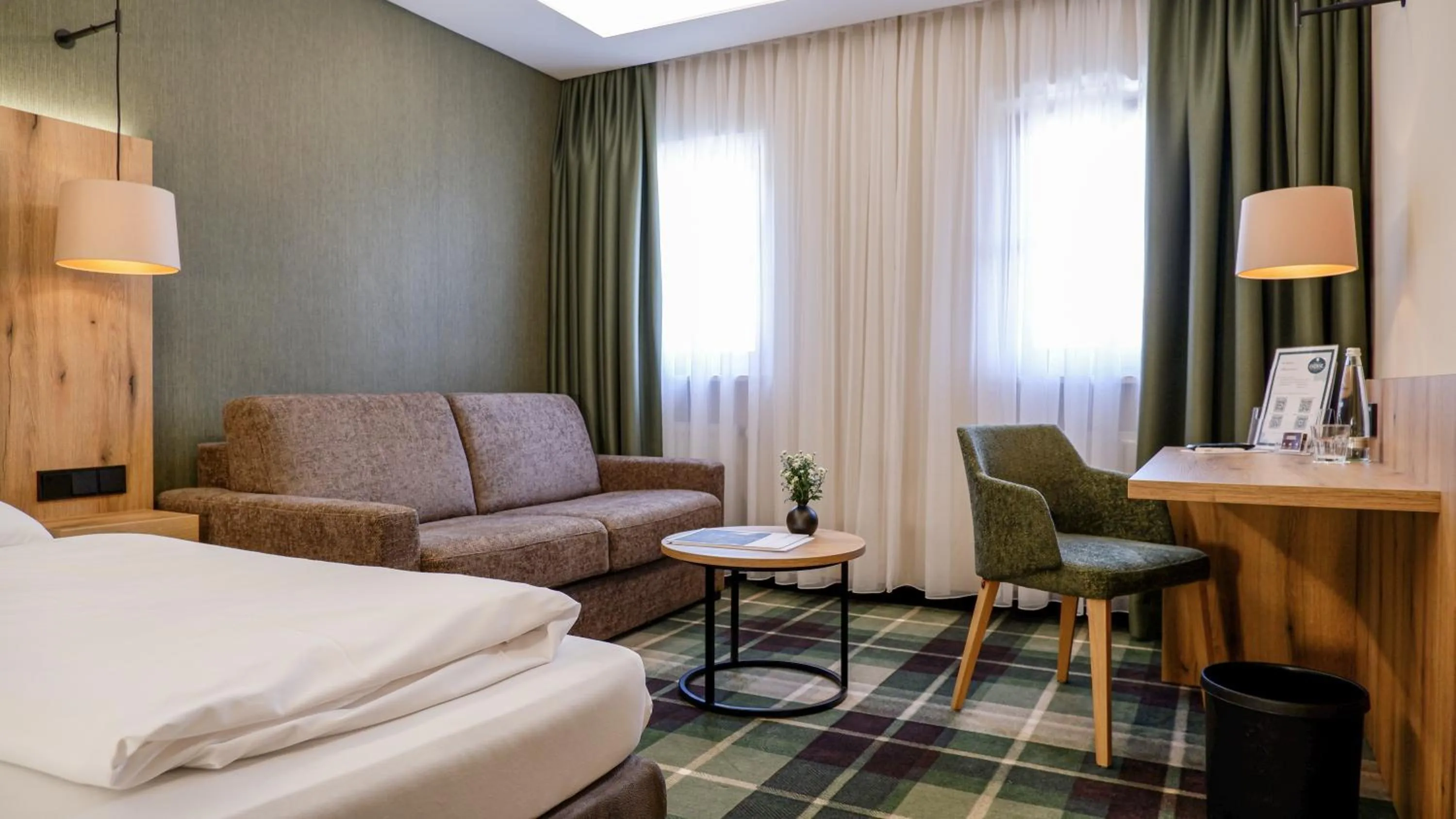 Photo of the whole room, Bed in Hotel Restaurant Erber