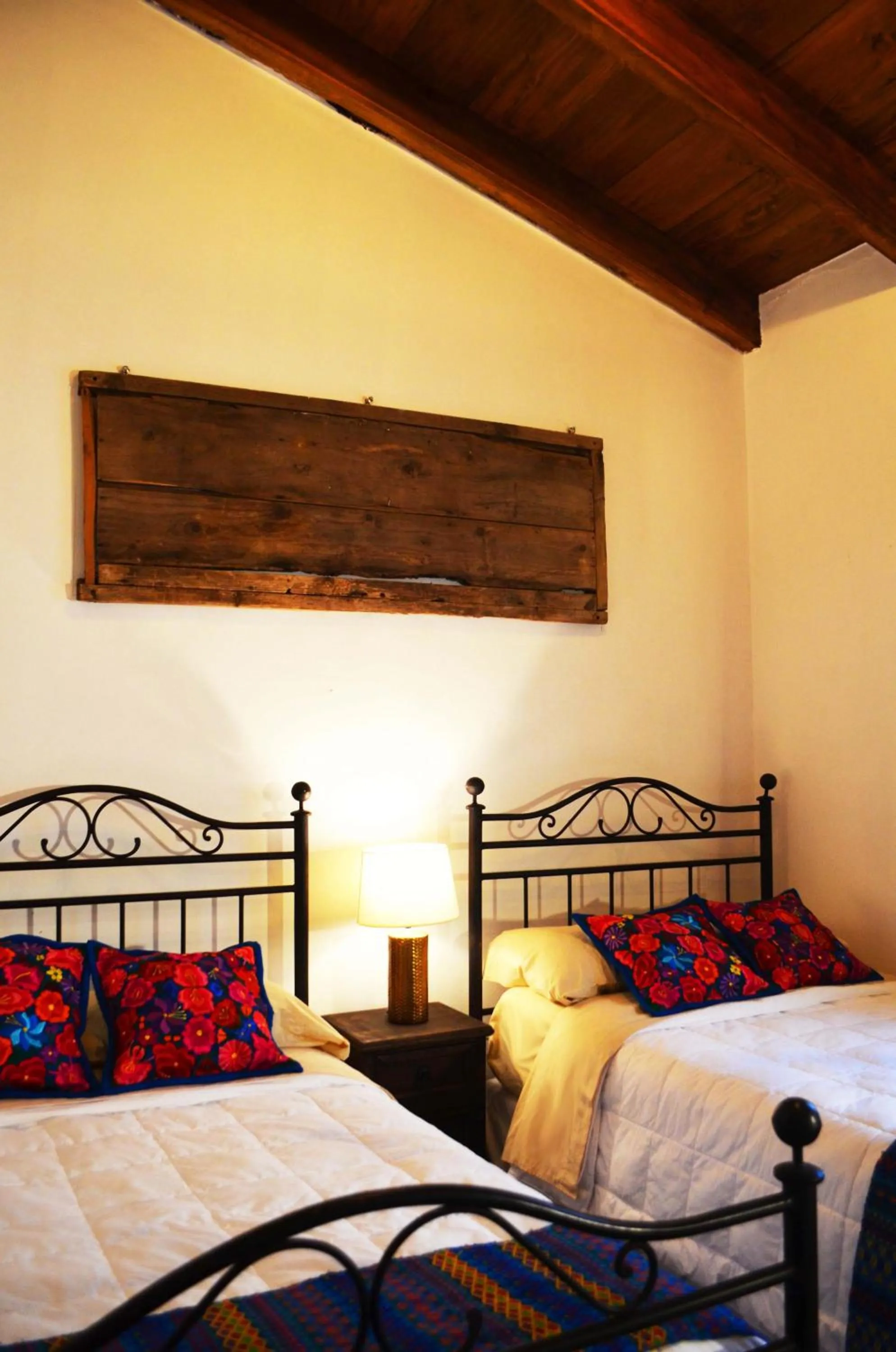 Bed in Luna Maya Antigua
